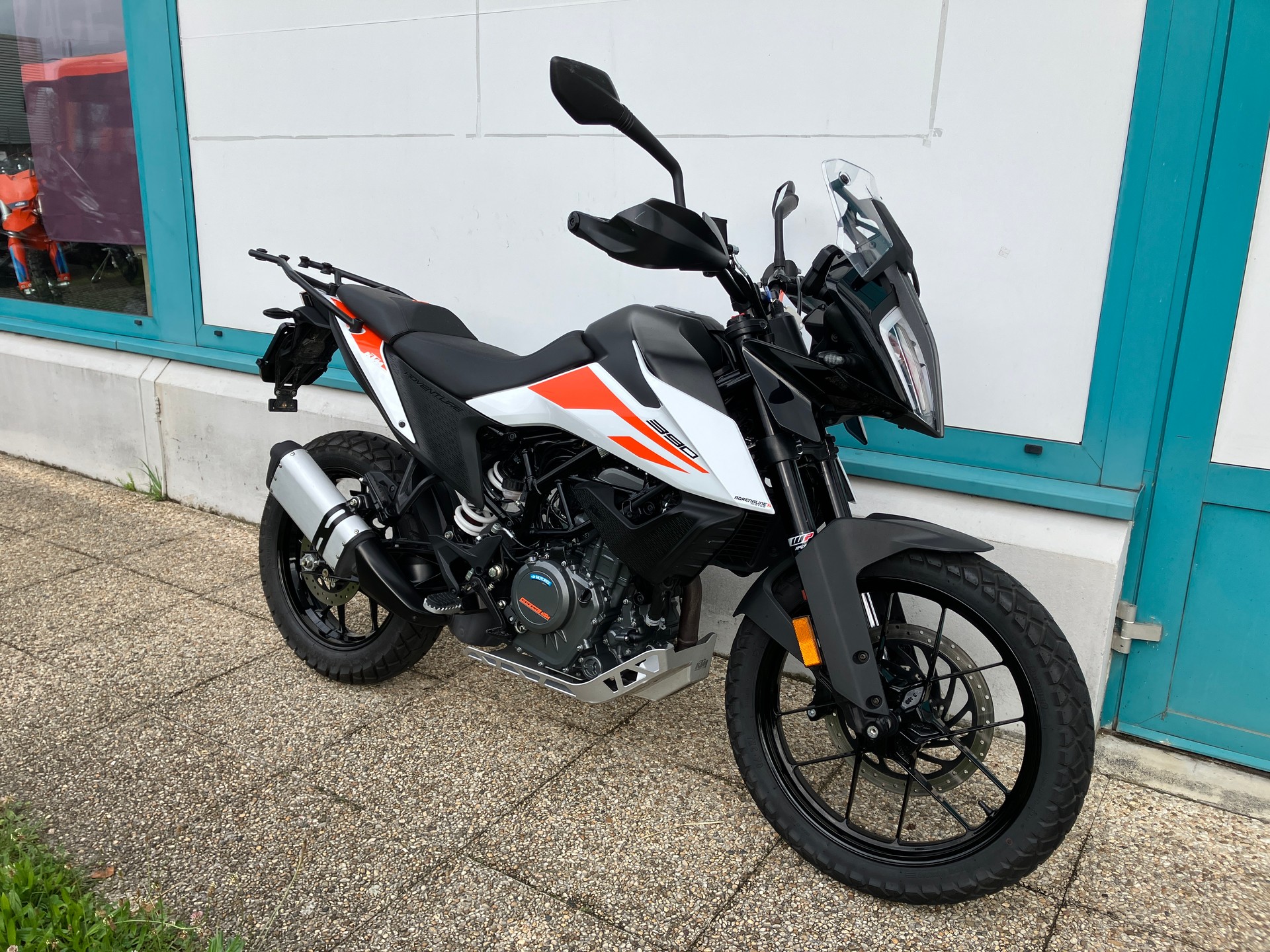 KTM 390 Adventure-showroom-element-2