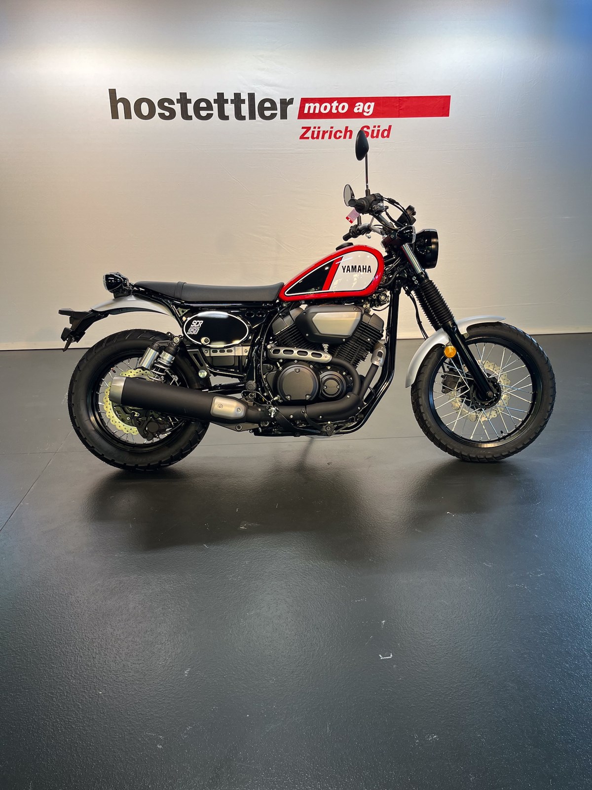 YAMAHA SCR 950 ABS