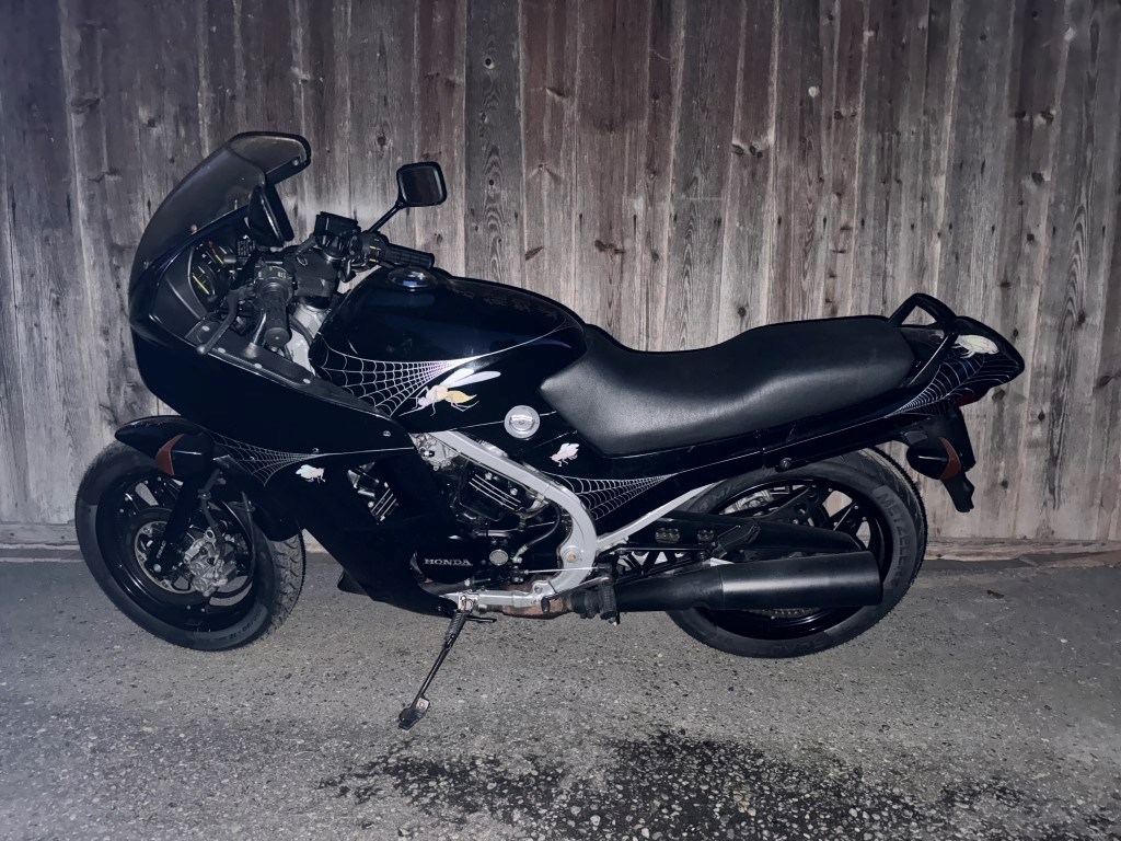 HONDA VF 500 F