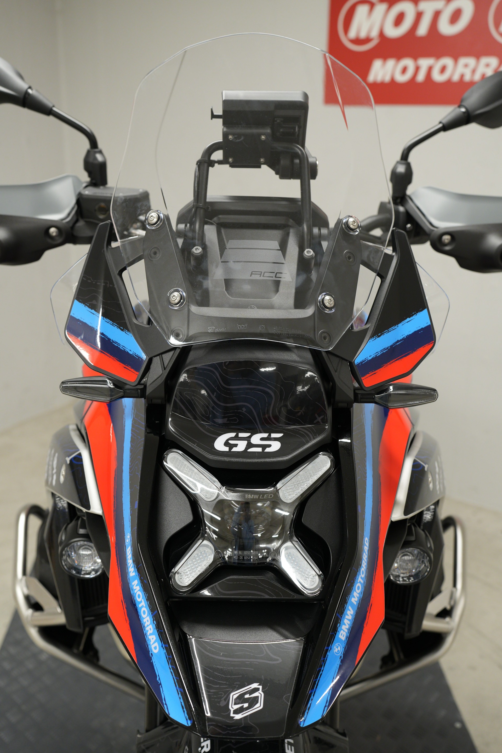 BMW R 1300 GS-image-6