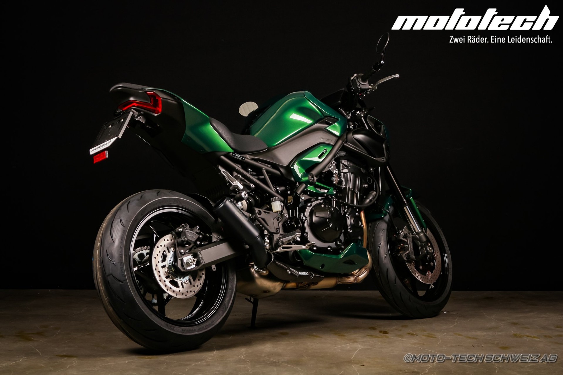 KAWASAKI KAWASAKI Z 900 MY25 (35kW) STAGE 1 Bentley EDITION-showroom-element-2