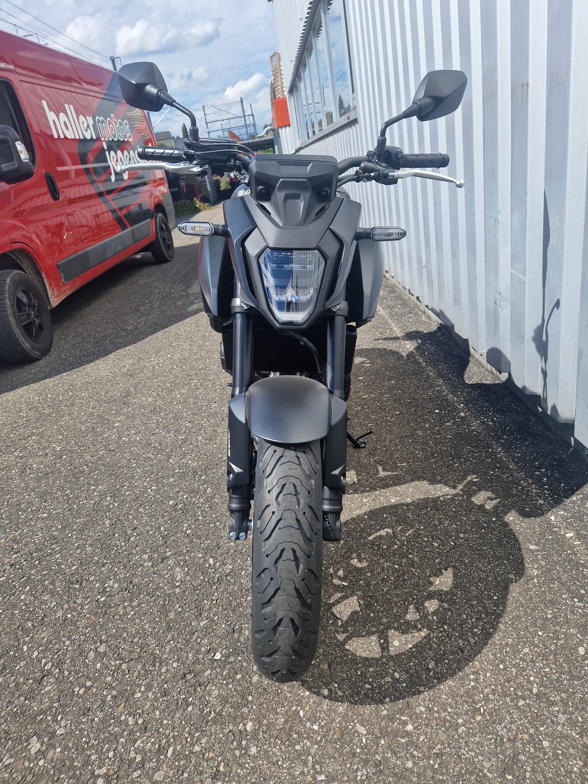 HONDA CB 500 F Hornet-showroom-element-2