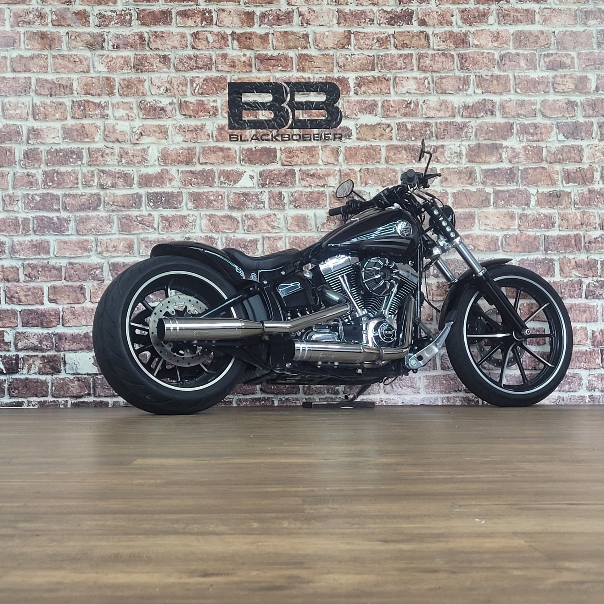 HARLEY-DAVIDSON Breakout 103 35kW-image-2