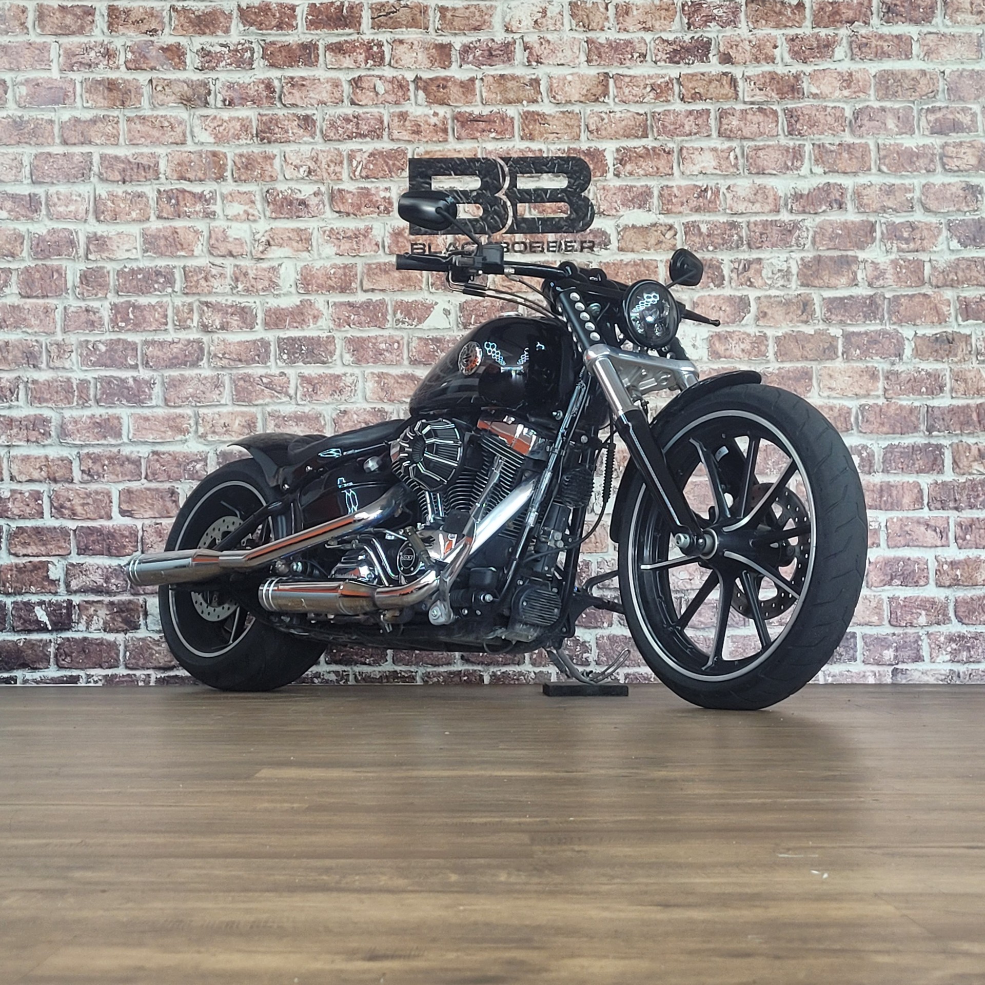 HARLEY-DAVIDSON Breakout 103 35kW-image-0