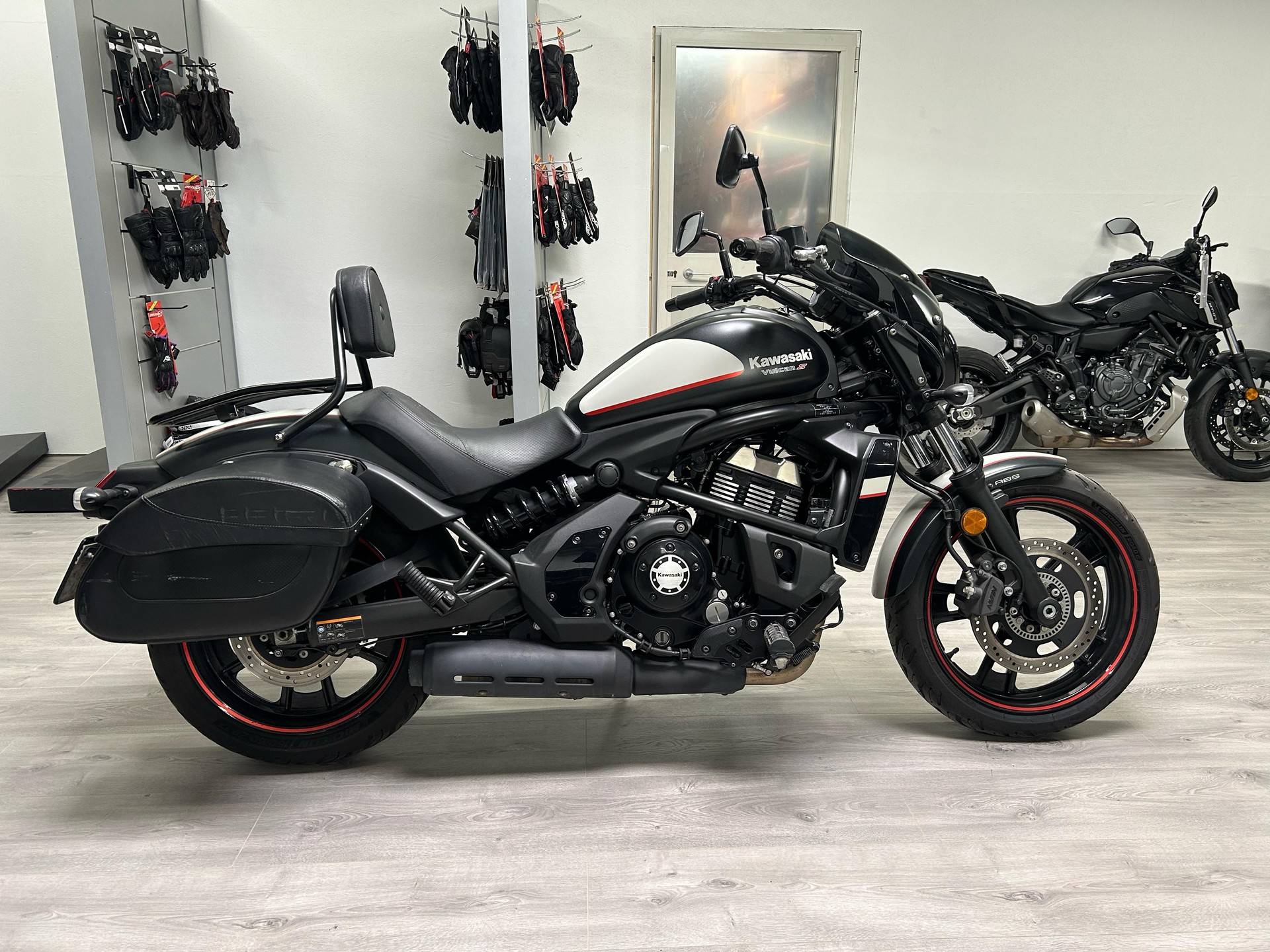 KAWASAKI Vulcan S (35kW)-showroom-element-2