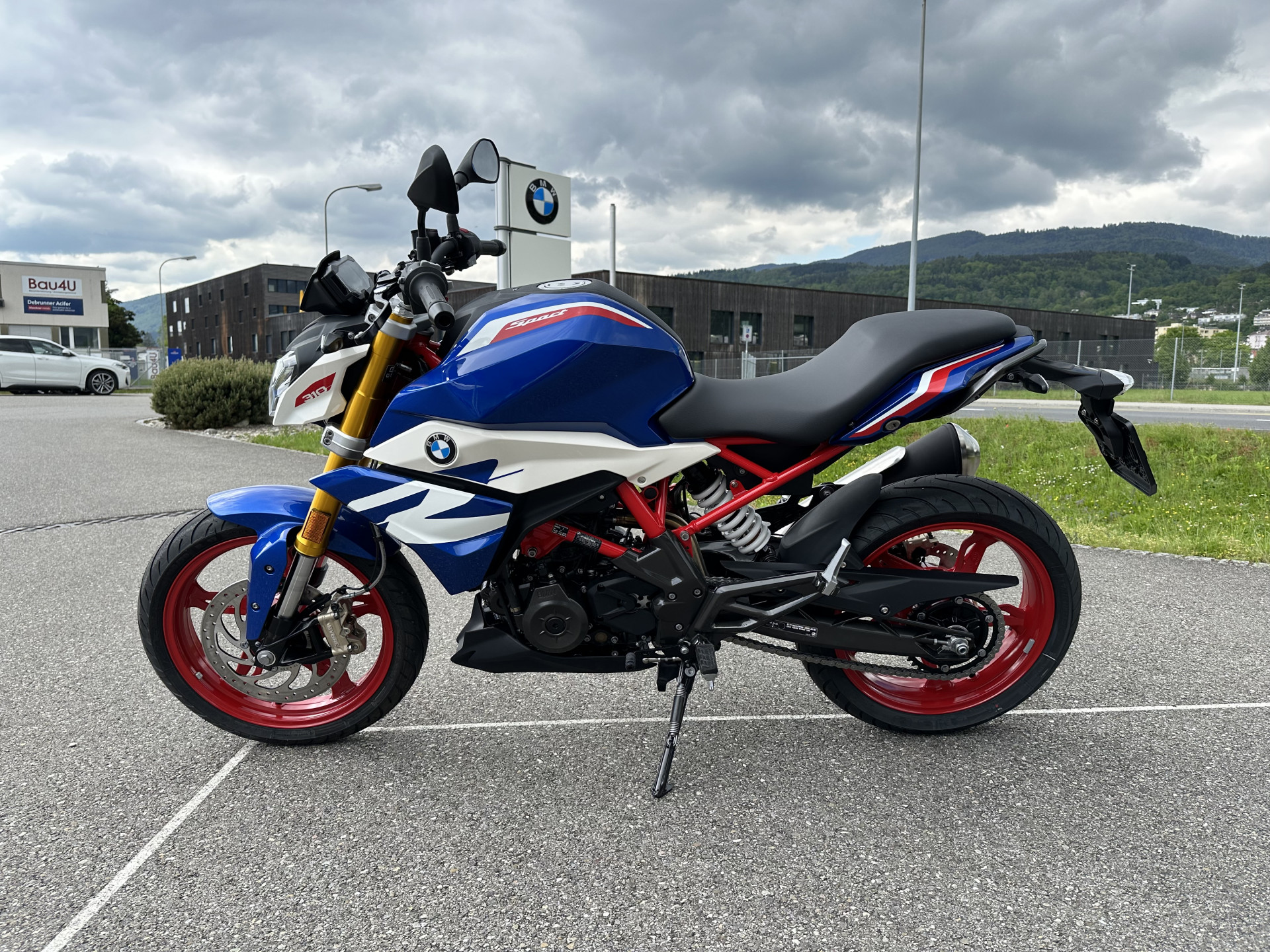 BMW G 310 R Sport-showroom-element-1