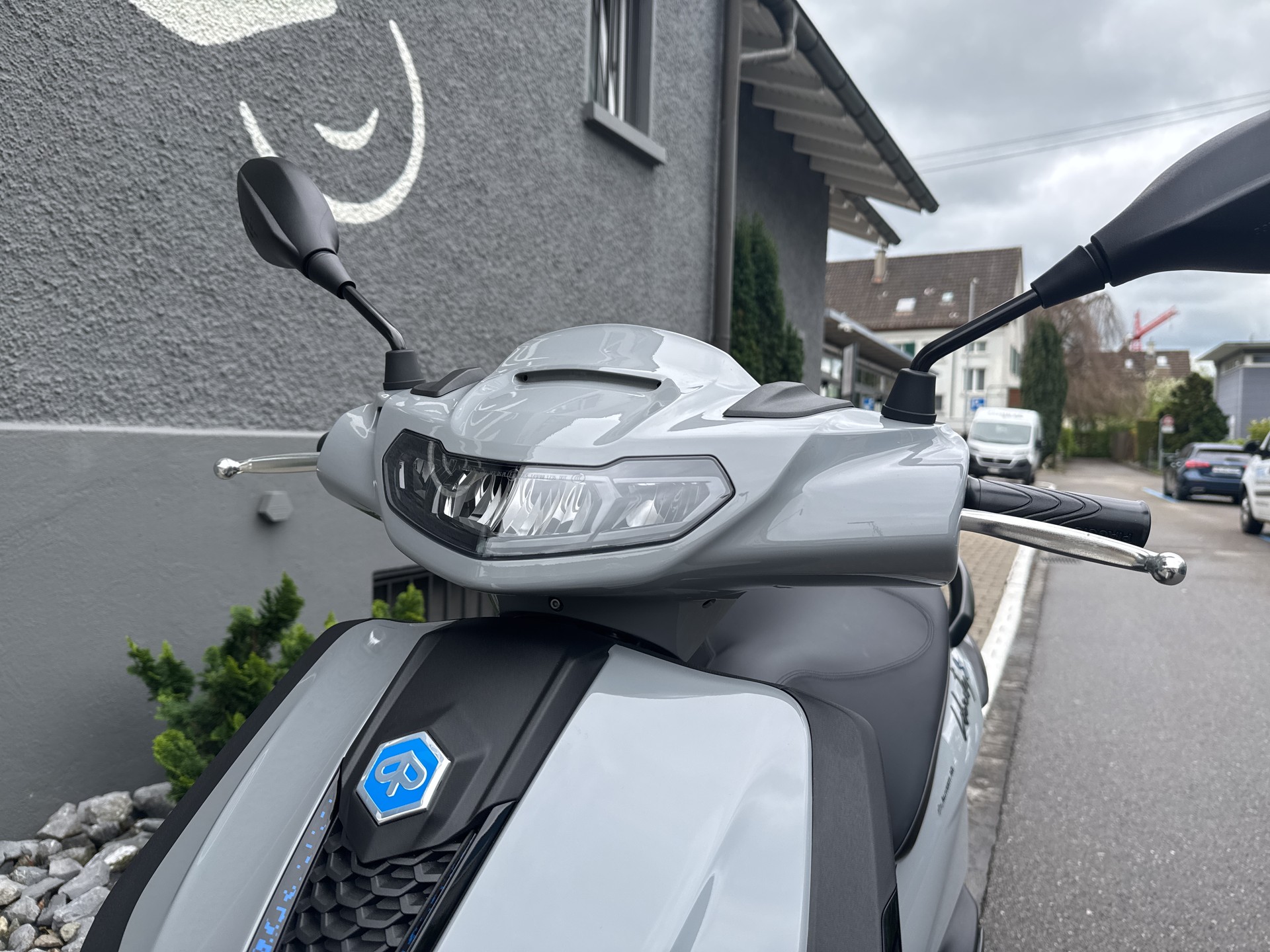 PIAGGIO Liberty 125 Sport E5+-showroom-element-2