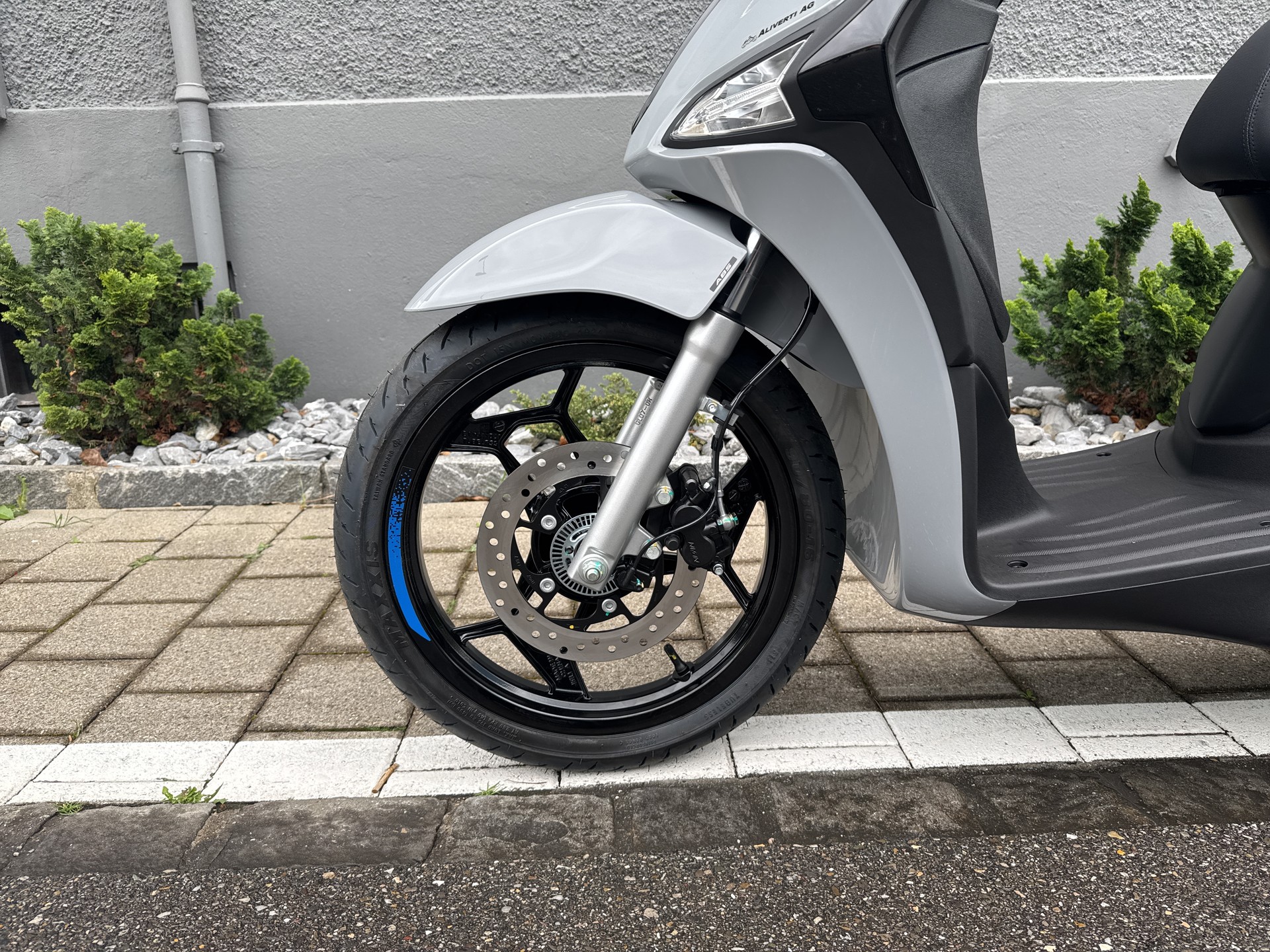 PIAGGIO Liberty 125 Sport E5+-showroom-element-3