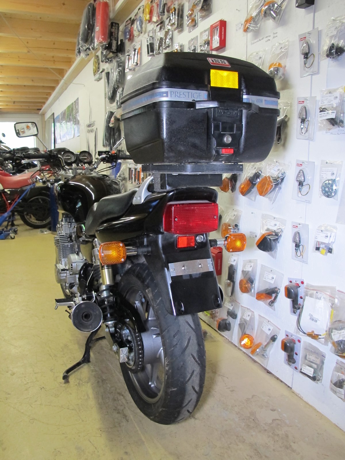 HONDA CB 750 F2 Seven Fifty-image-9