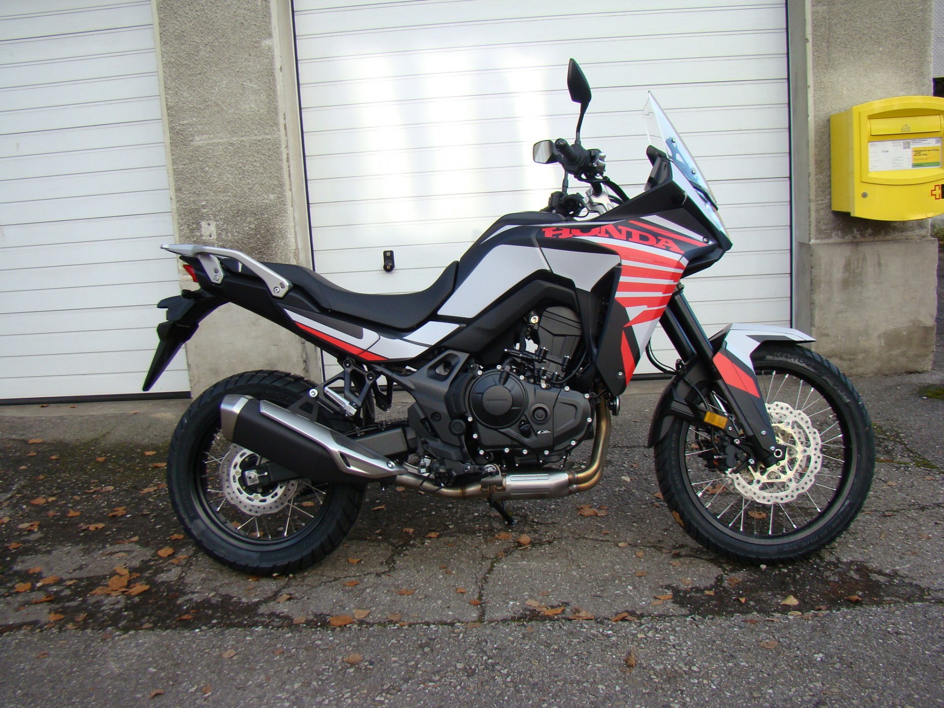 HONDA XL 750 Transalp Black