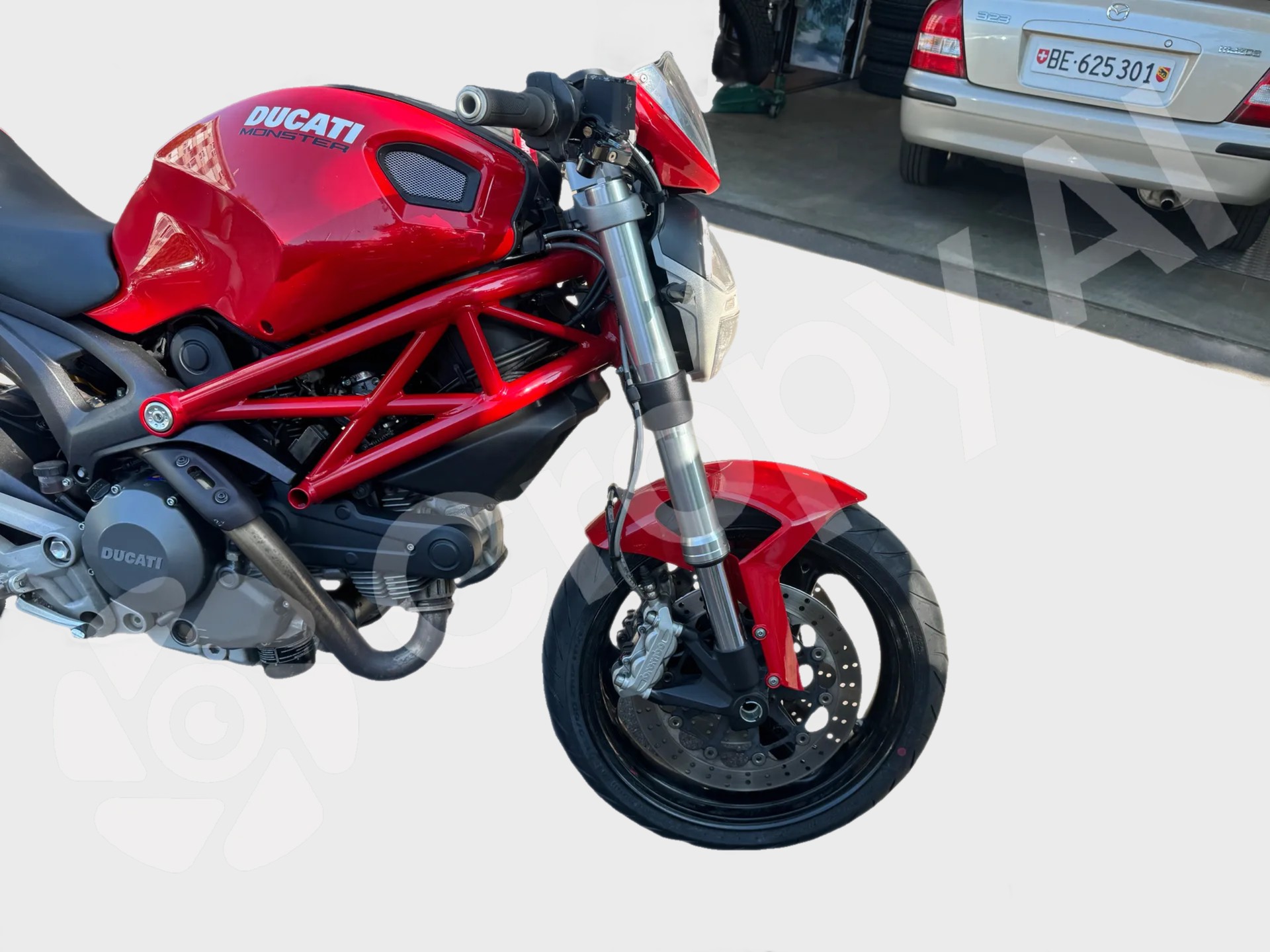 DUCATI Monster 696M ABS (25kW)-showroom-element-3
