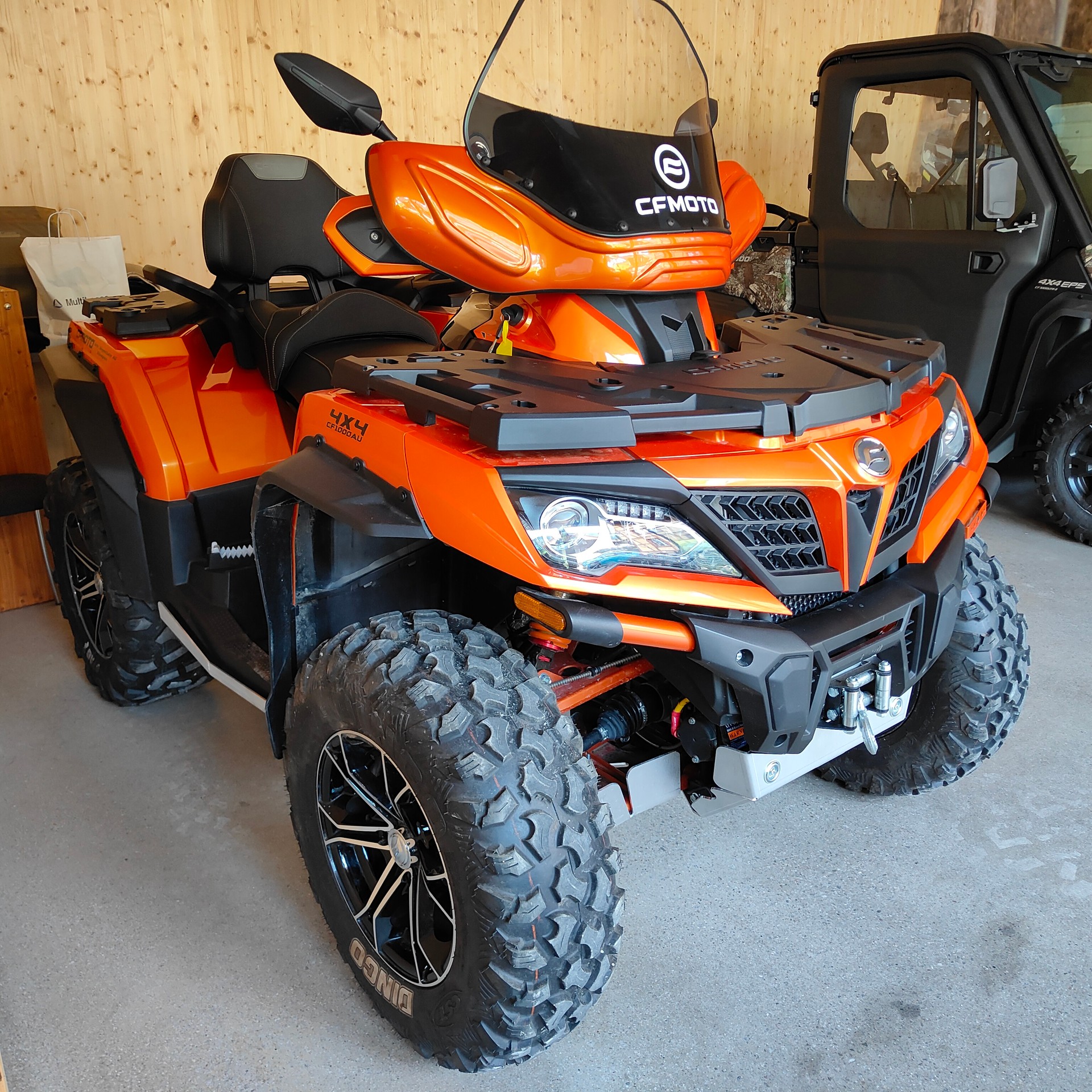 CF MOTO CFORCE 1000
