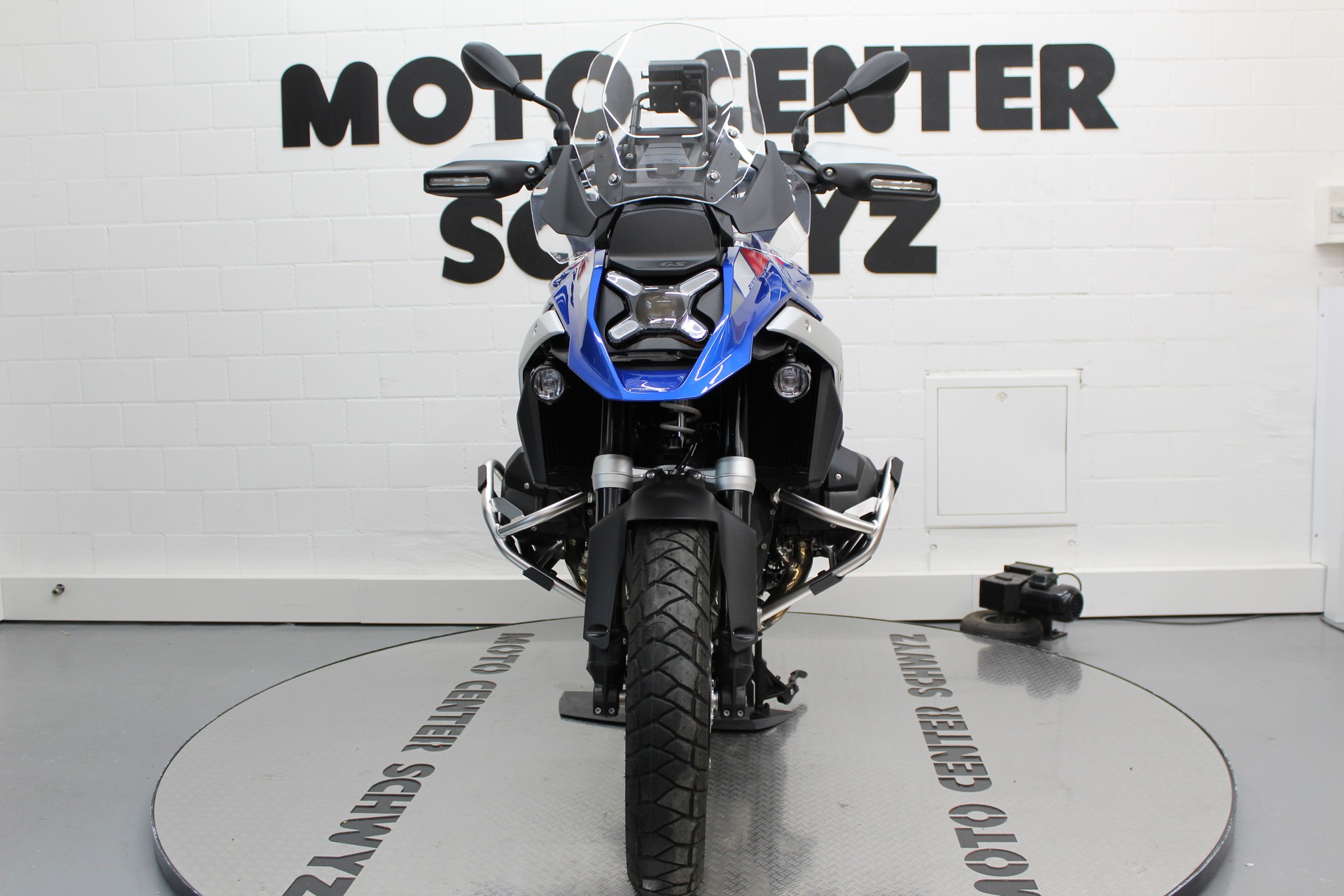 BMW R 1300 GS-showroom-element-2