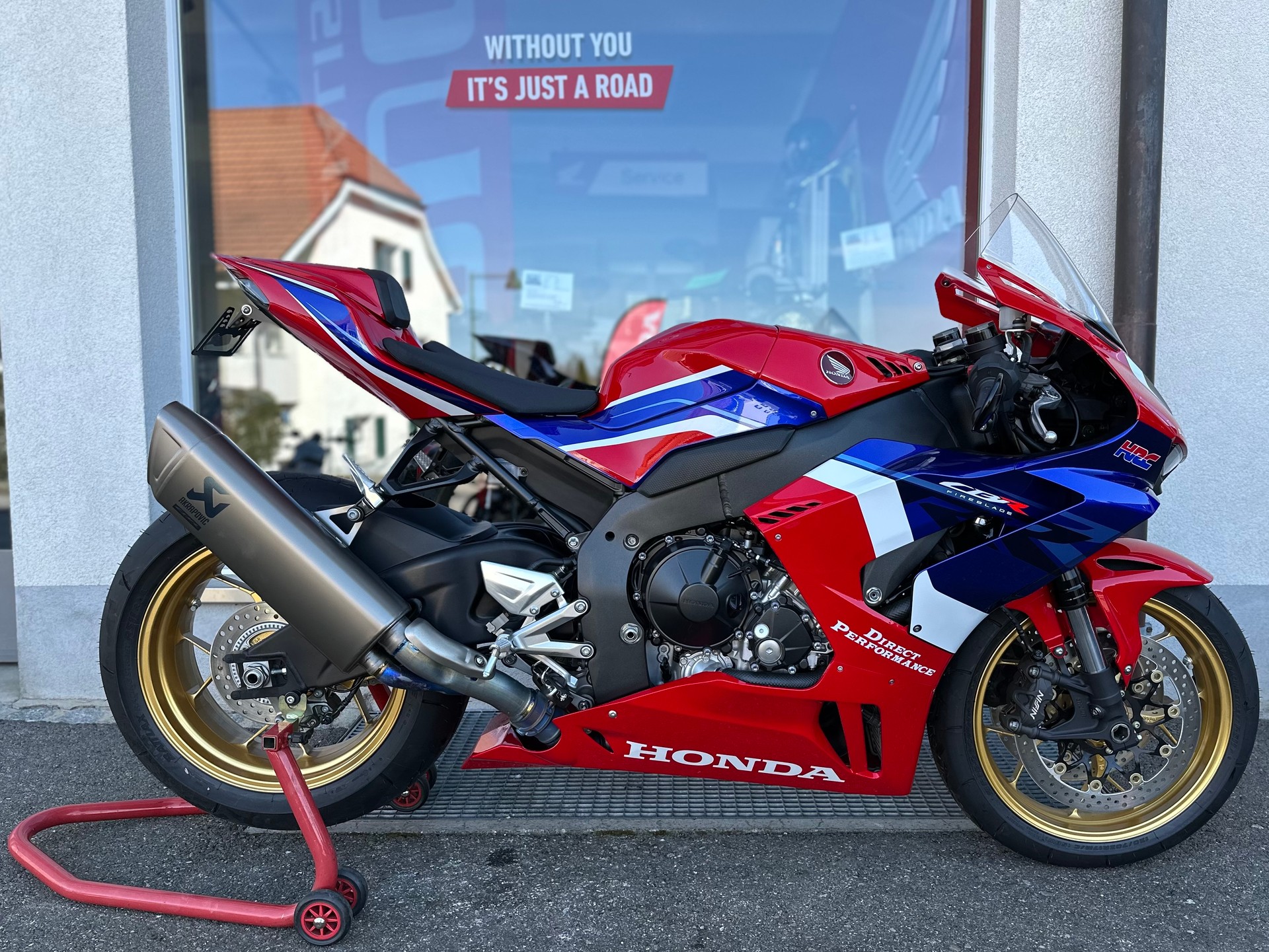 HONDA CBR 1000 RR-R