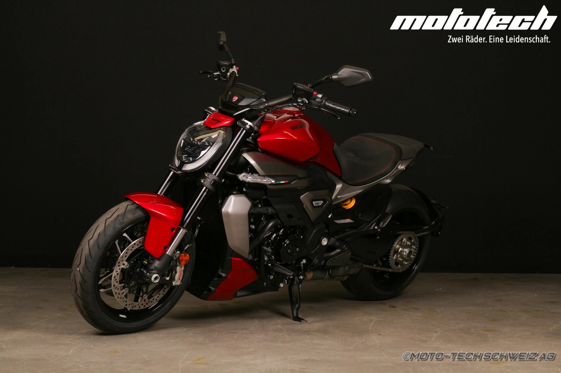 DUCATI X Diavel V4-image-6