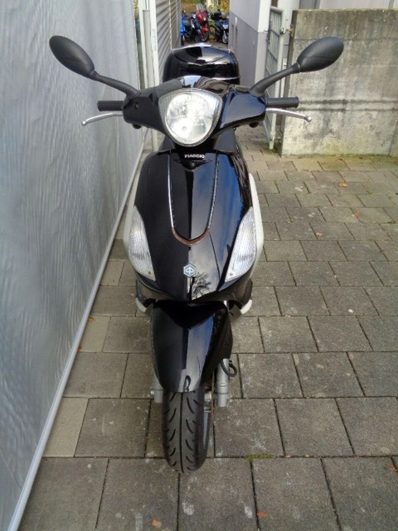 PIAGGIO FLY 125-showroom-element-2
