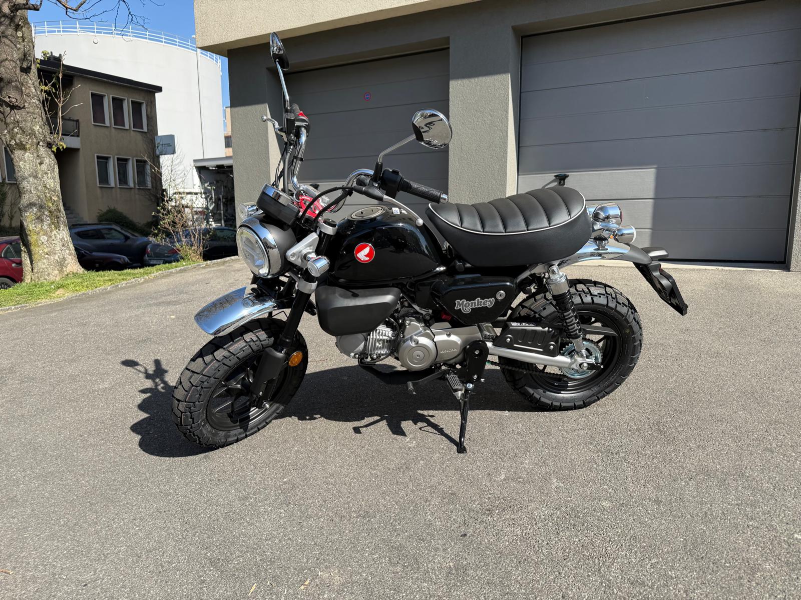HONDA Z 125 Monkey-showroom-element-2