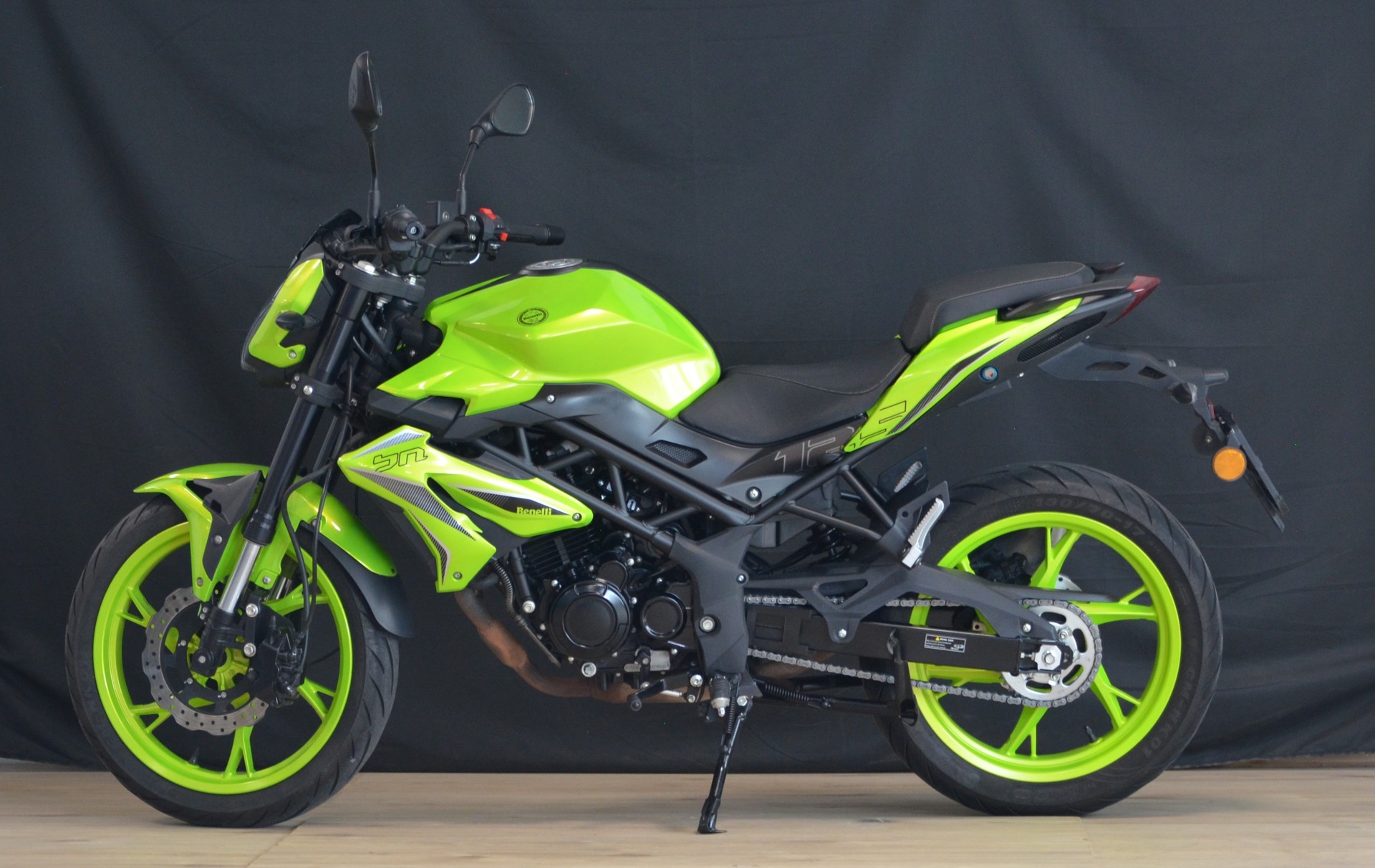 BENELLI BN 125-showroom-element-2