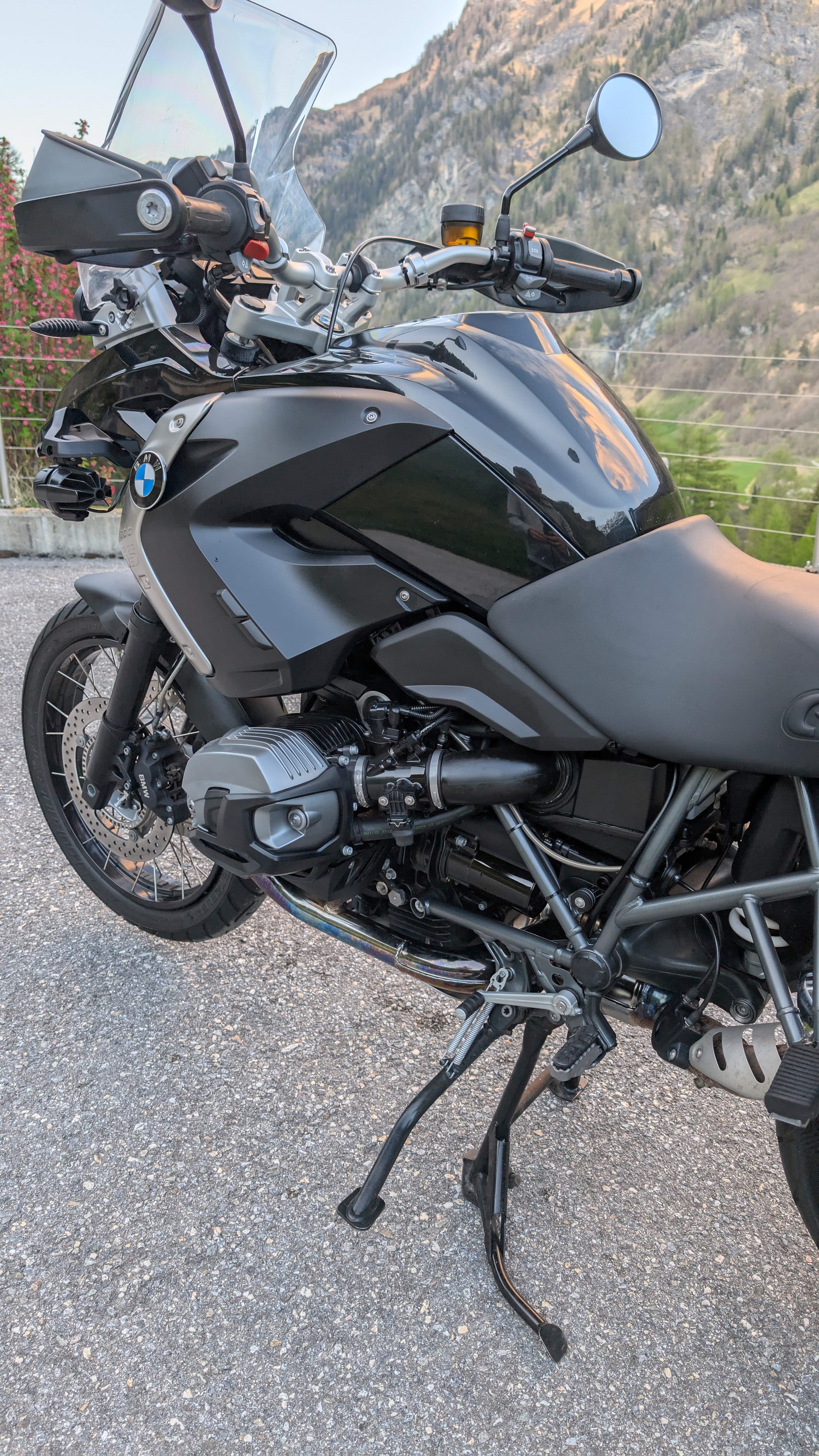 BMW R 1200 GS Triple Black ABS-image-9