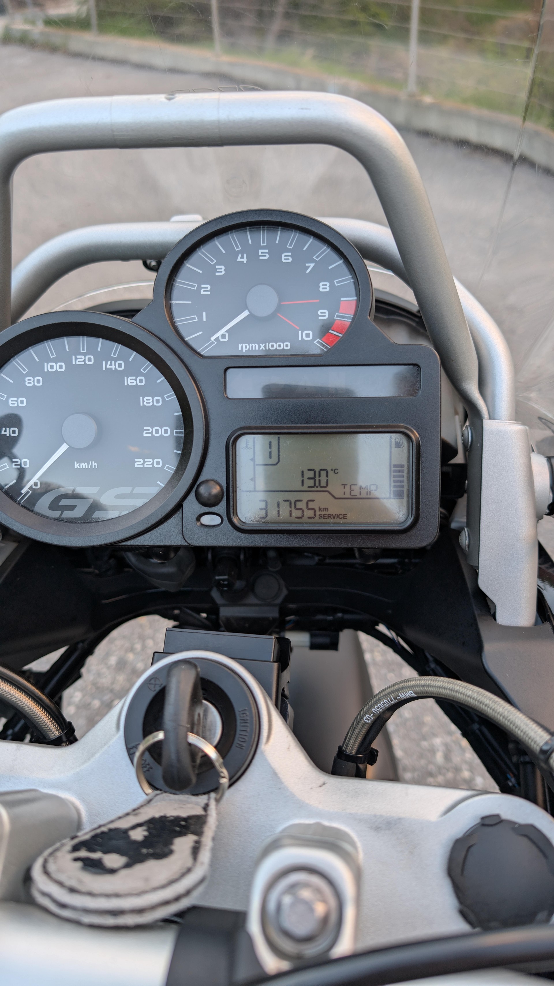 BMW R 1200 GS Triple Black ABS-image-10