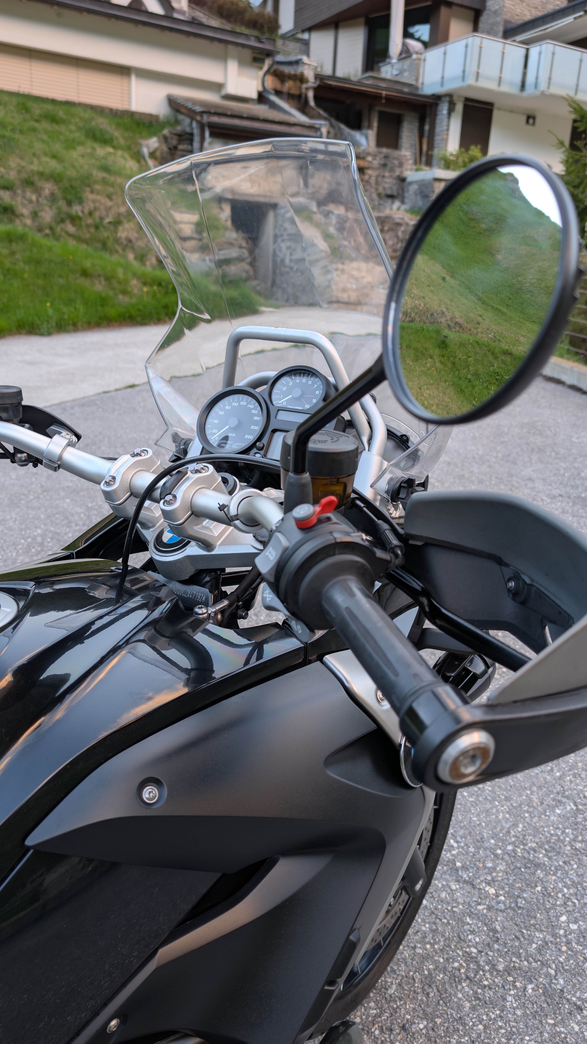 BMW R 1200 GS Triple Black ABS-image-7