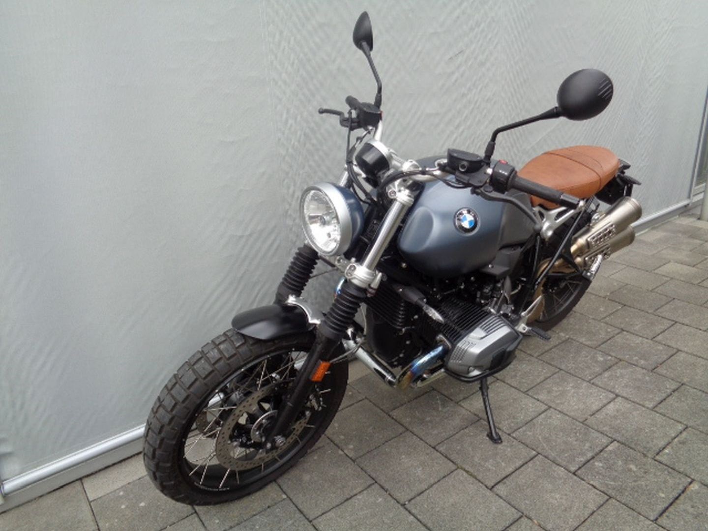 BMW R NINE T SCRAMBLER-image-1