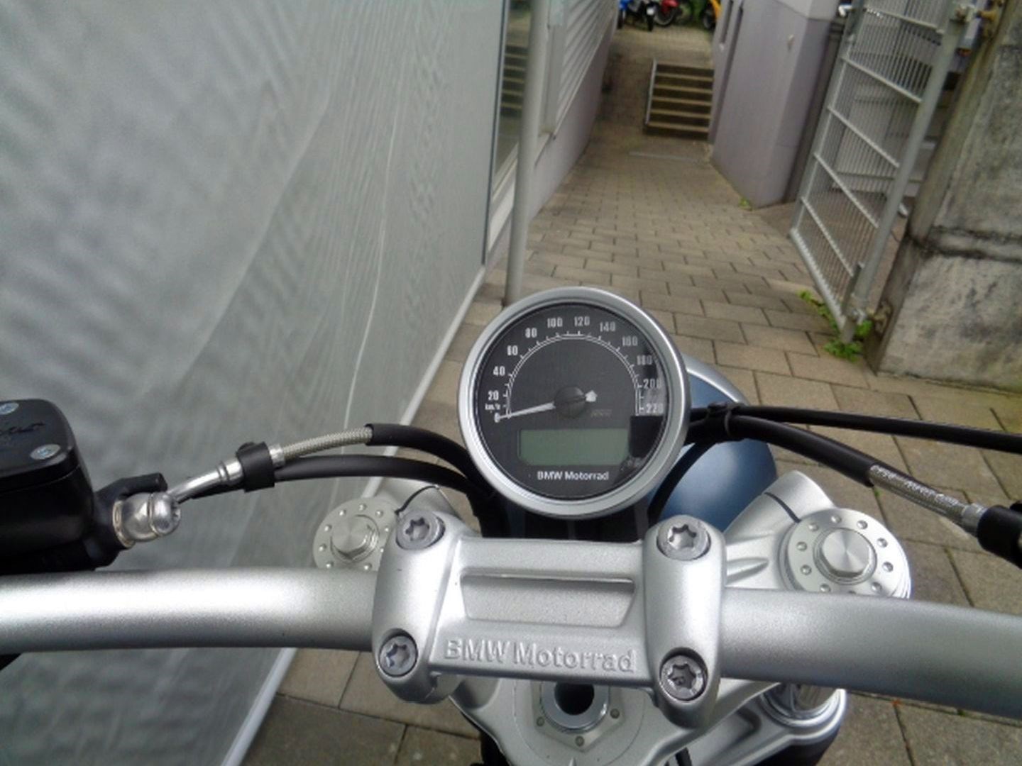 BMW R NINE T SCRAMBLER-image-8