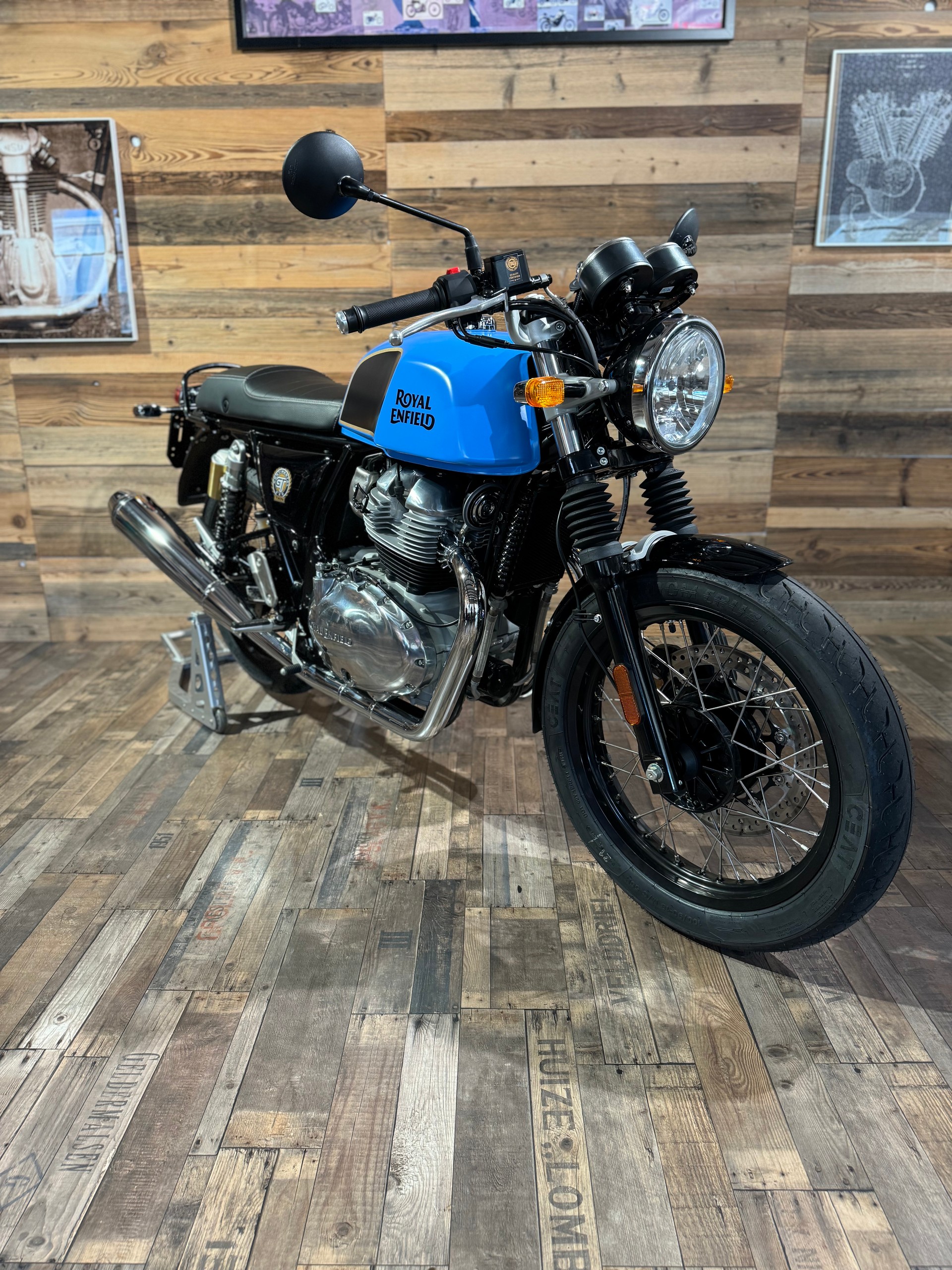 ROYAL ENFIELD Continental GT 650 Custom-showroom-element-1