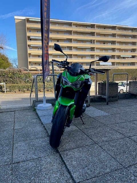 KAWASAKI Z 900