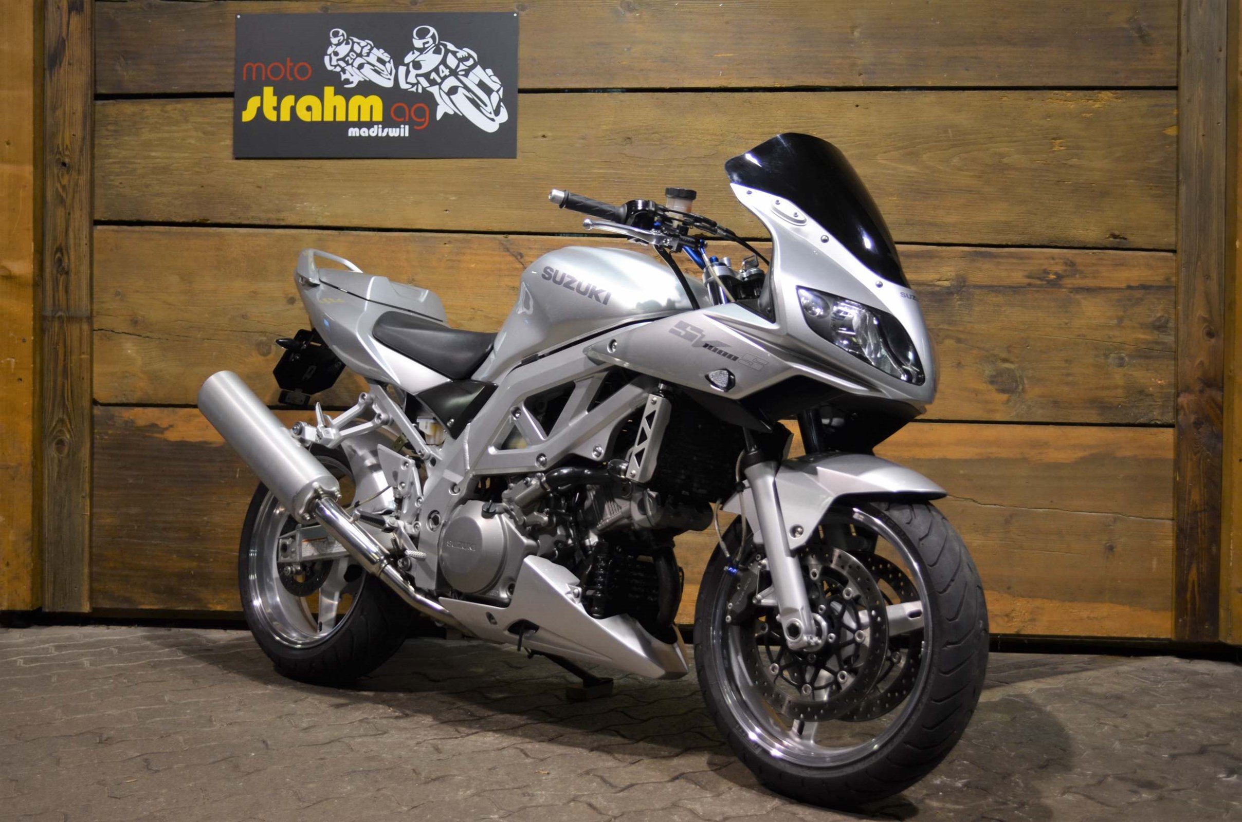 SUZUKI SV 1000-showroom-element-1