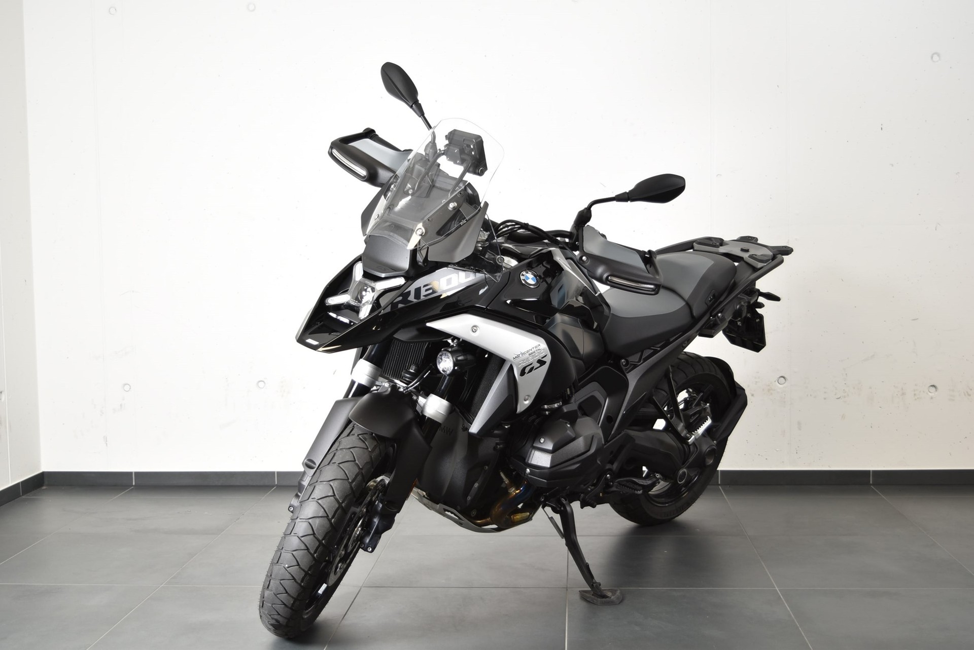 BMW R 1300 GS-image-1
