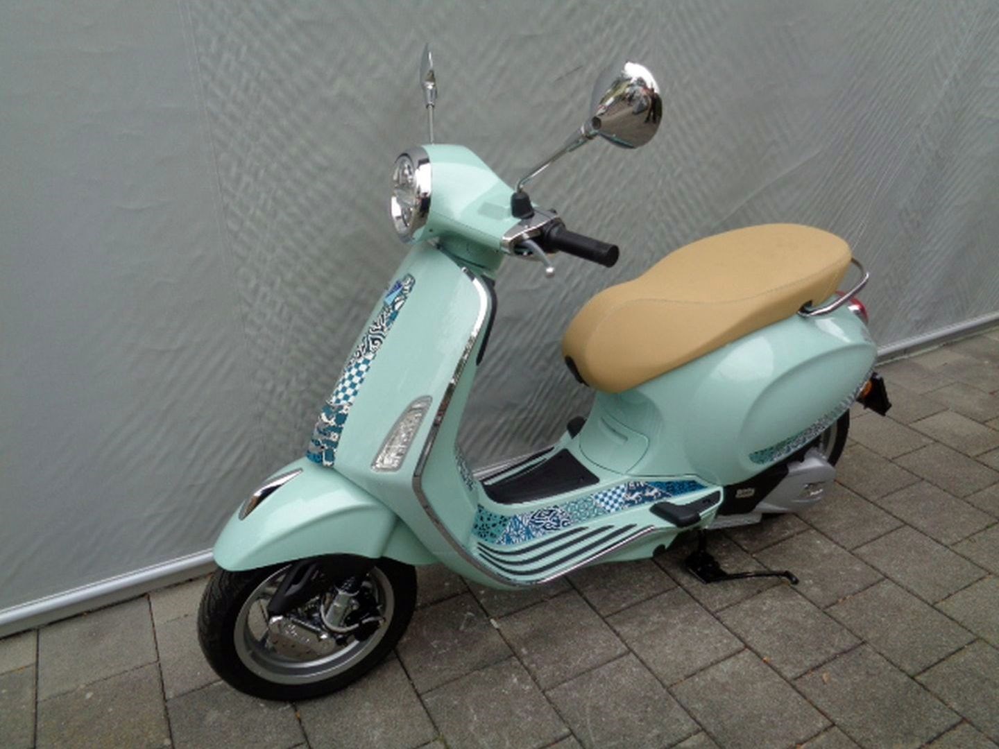 PIAGGIO VESPA PRIMAVERA 125 BATIK ABS E5-showroom-element-1