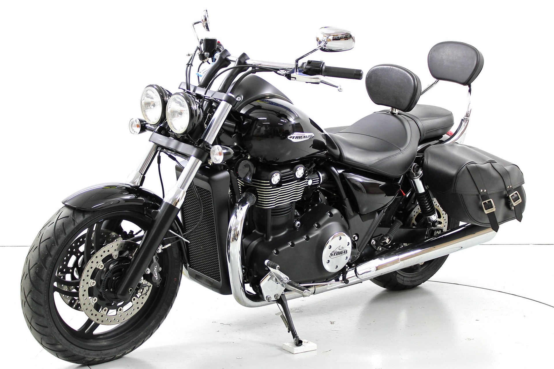 TRIUMPH Thunderbird 1700 ABS Storm-showroom-element-2