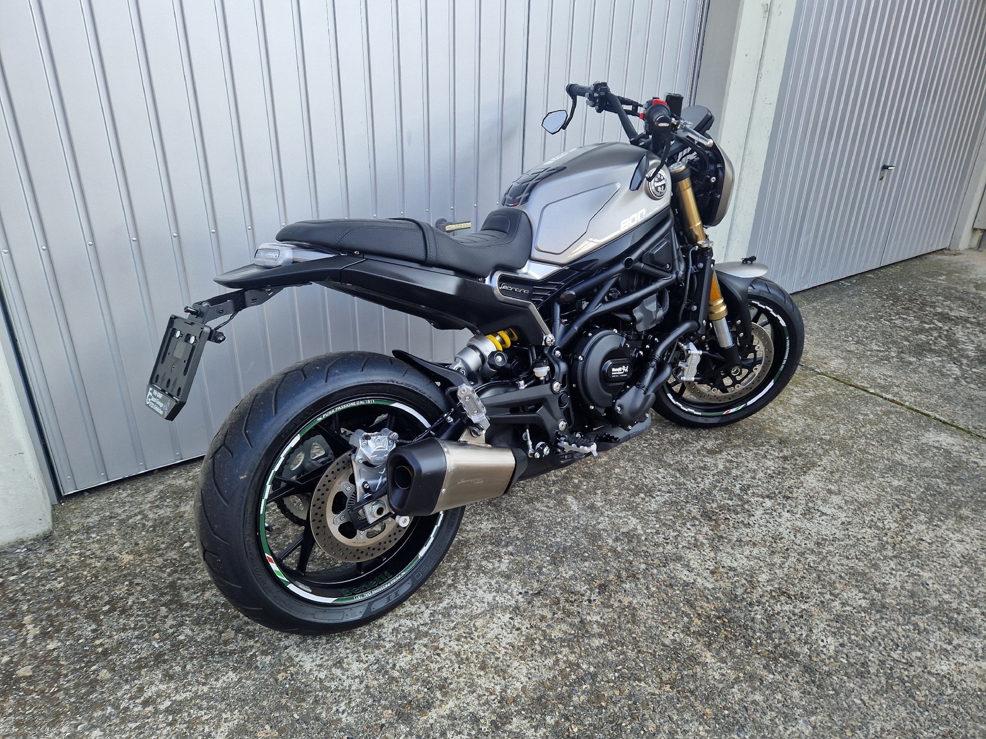 BENELLI Leoncino 800-showroom-element-2