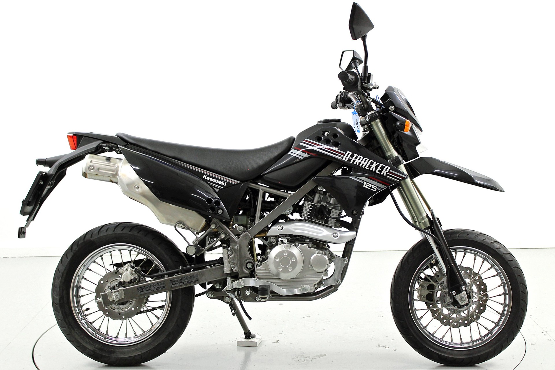 KAWASAKI D-Tracker 125-showroom-element-3