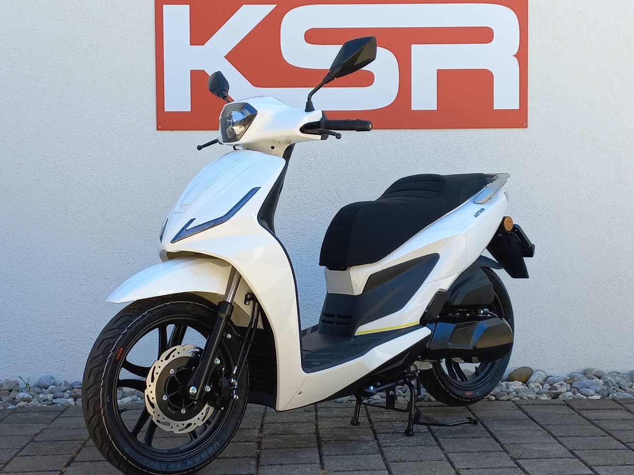 MOTRON VENTURA 125-showroom-element-3