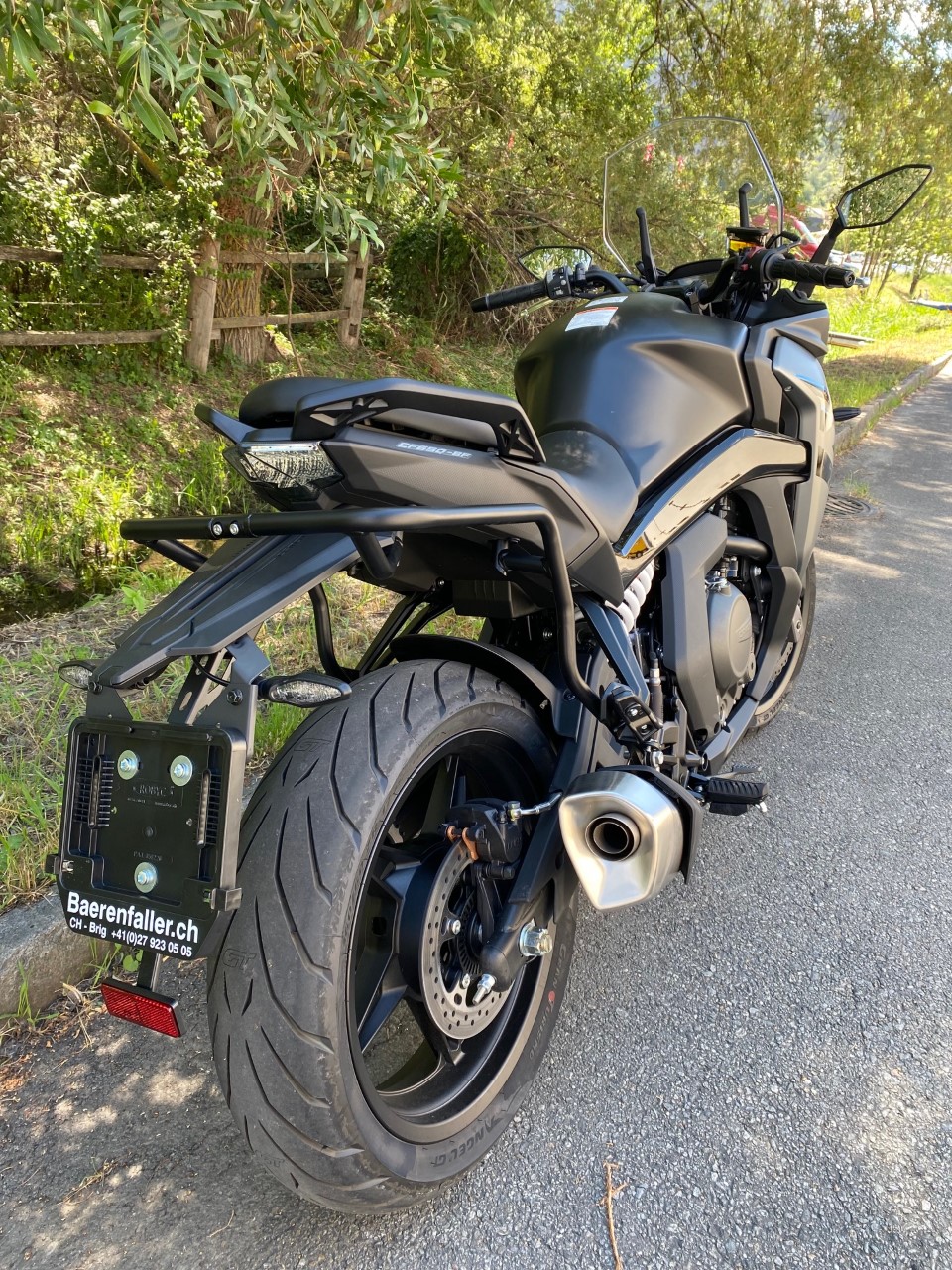 CF MOTO 650 GT-showroom-element-3