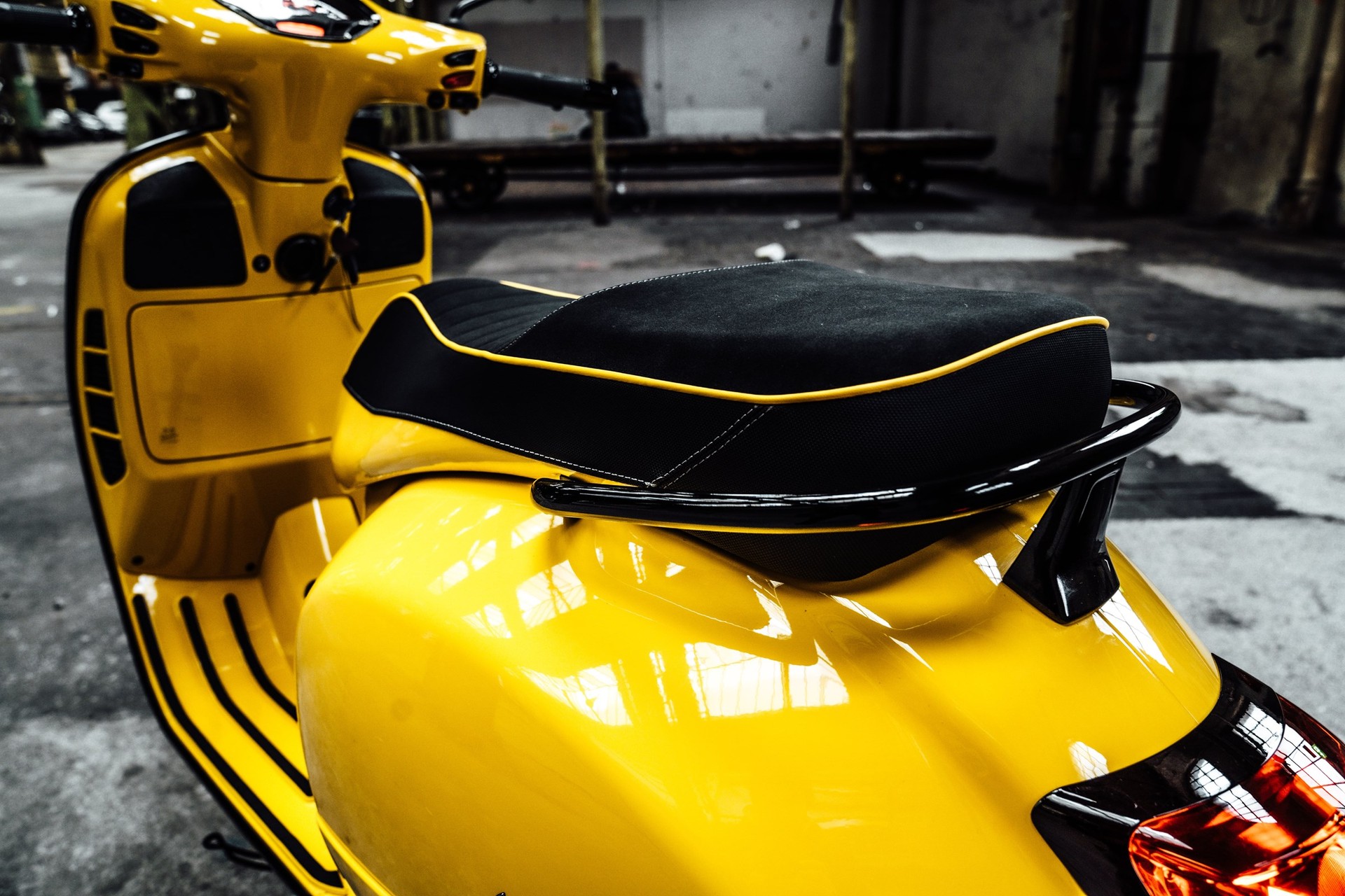 PIAGGIO Vespa GTS 300 HPE Super ABS/ASR-image-12