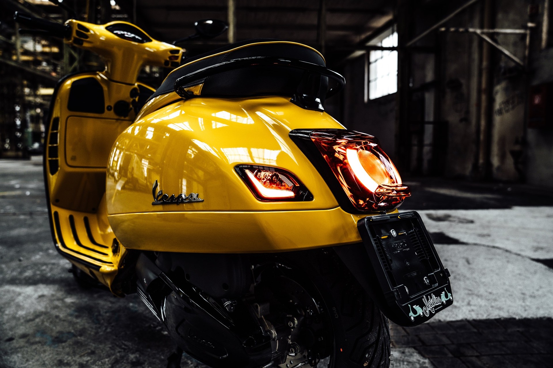 PIAGGIO Vespa GTS 300 HPE Super ABS/ASR-image-13