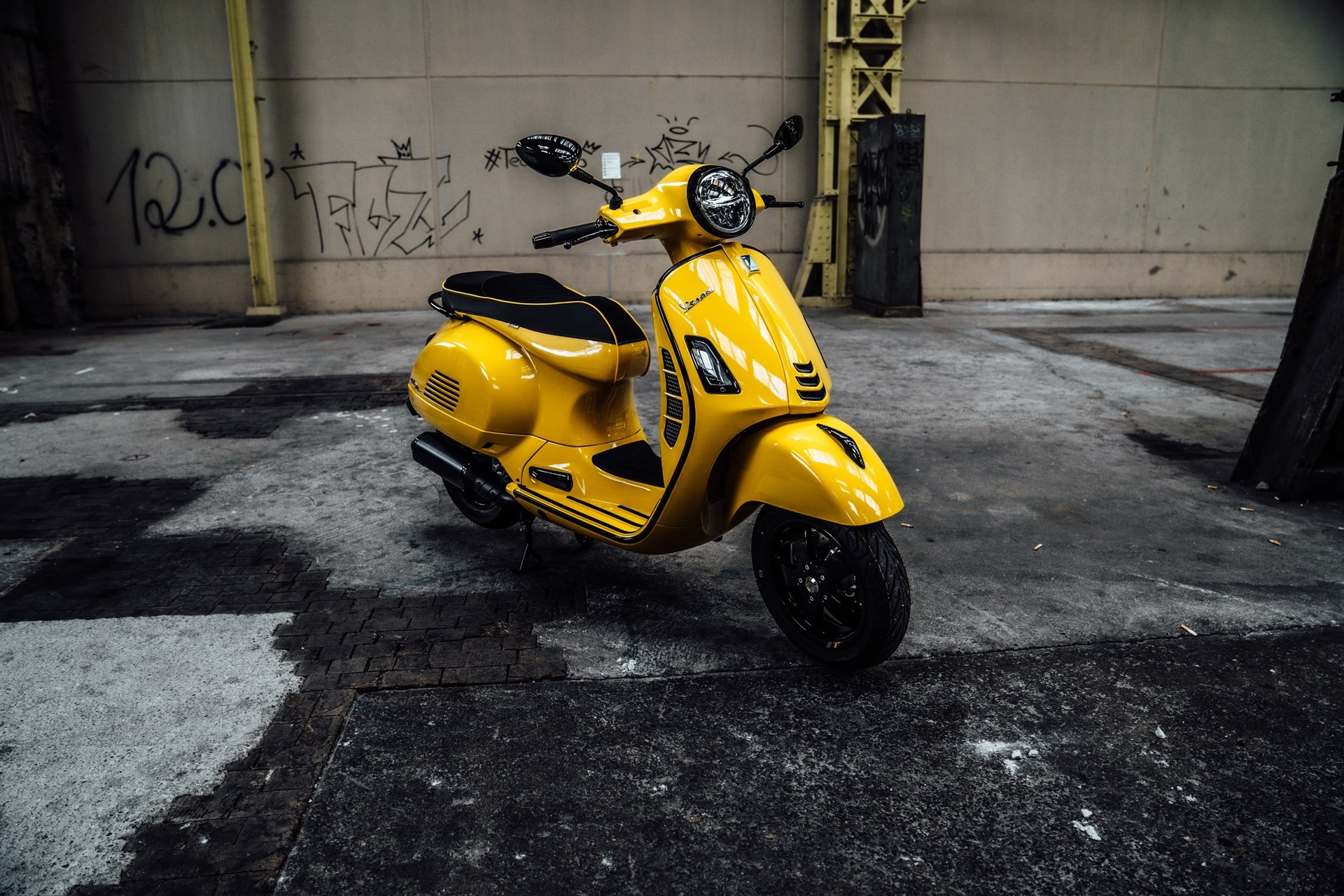 PIAGGIO Vespa GTS 300 HPE Super ABS/ASR-image-5