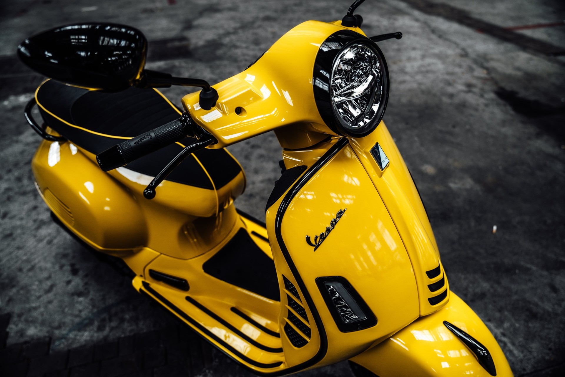 PIAGGIO Vespa GTS 300 HPE Super ABS/ASR-image-8