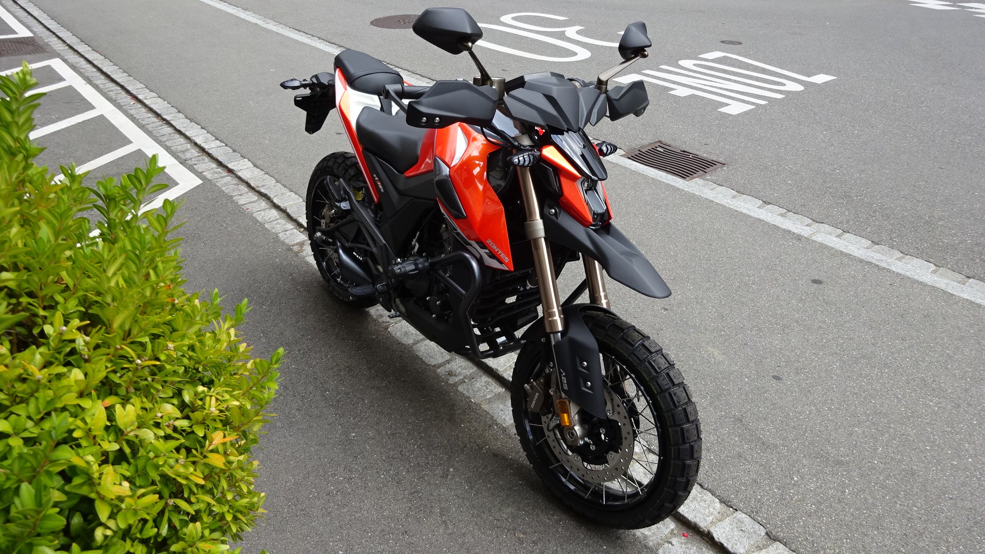 ZONTES ZT 125 U1-showroom-element-1