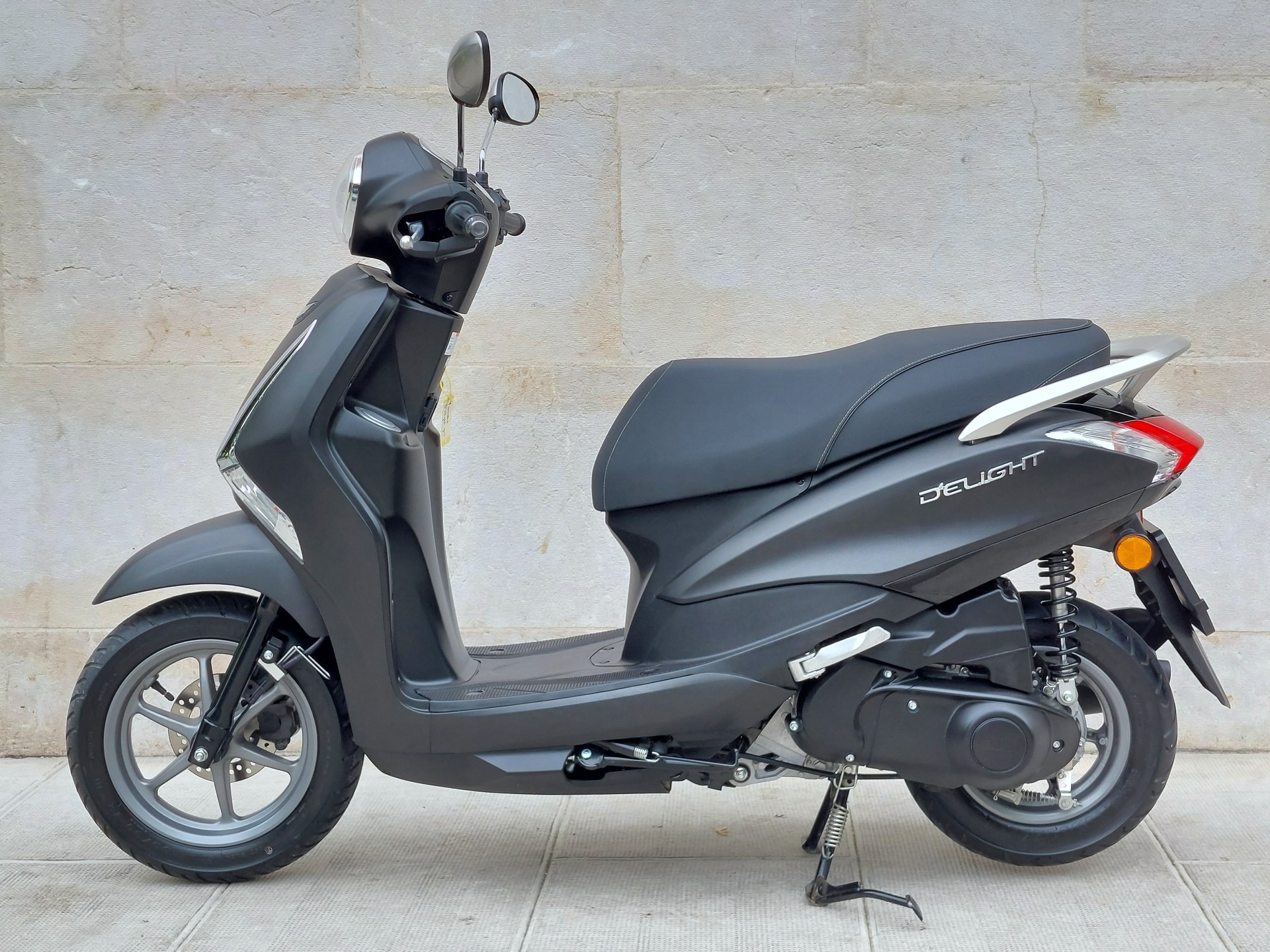 YAMAHA D'elight LTS 125-showroom-element-2