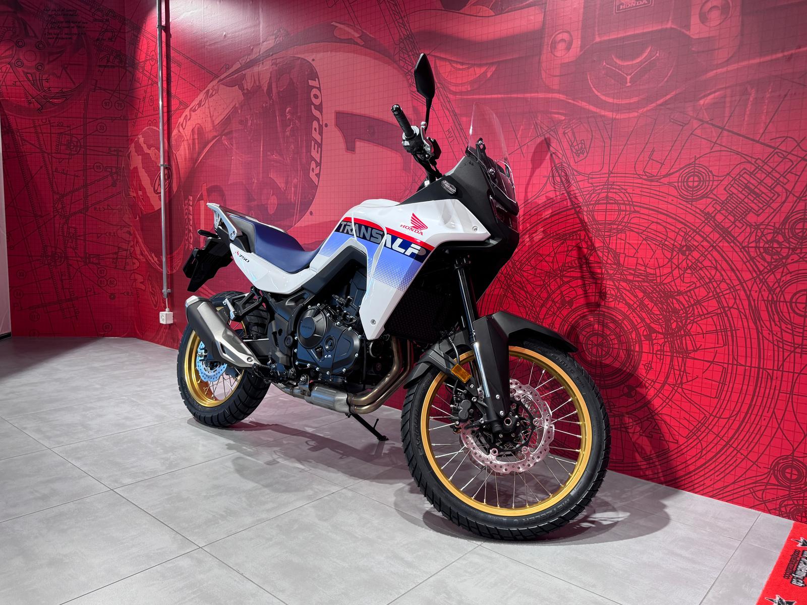 HONDA XL 750 Transalp - Modell 2025-showroom-element-1