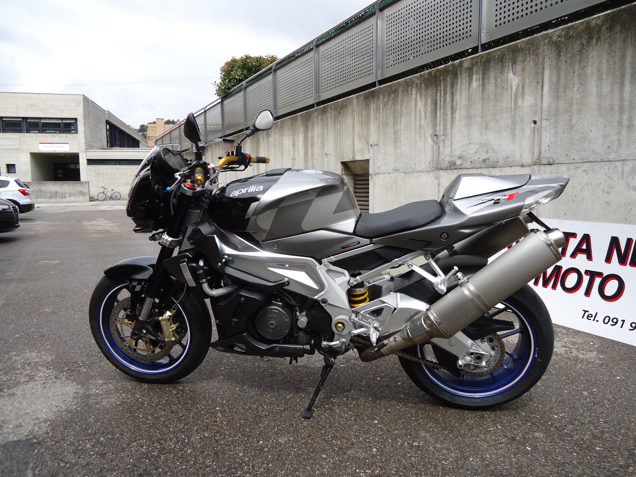 APRILIA Tuono 1000 R-image-0