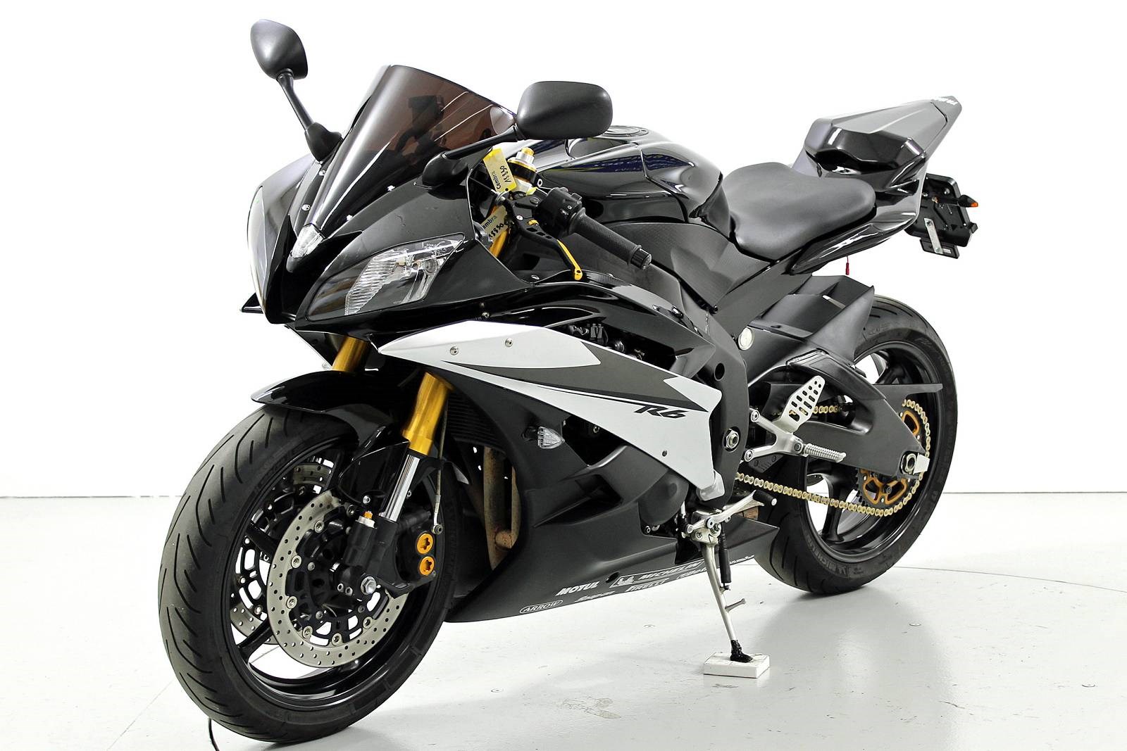 YAMAHA YZF-R6-image-2