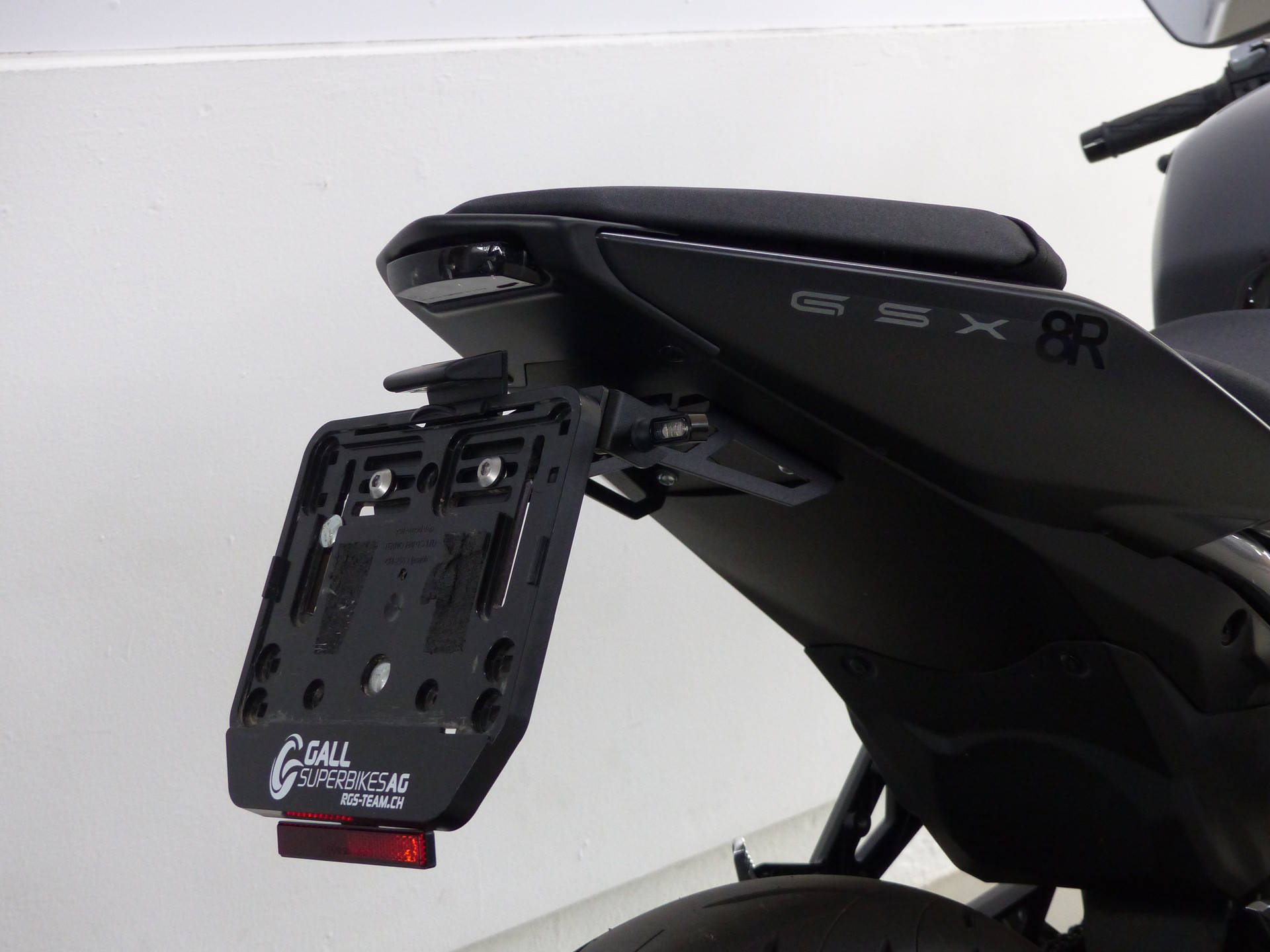 SUZUKI GSX-8R ABS 35kW mit Zubehör-image-6