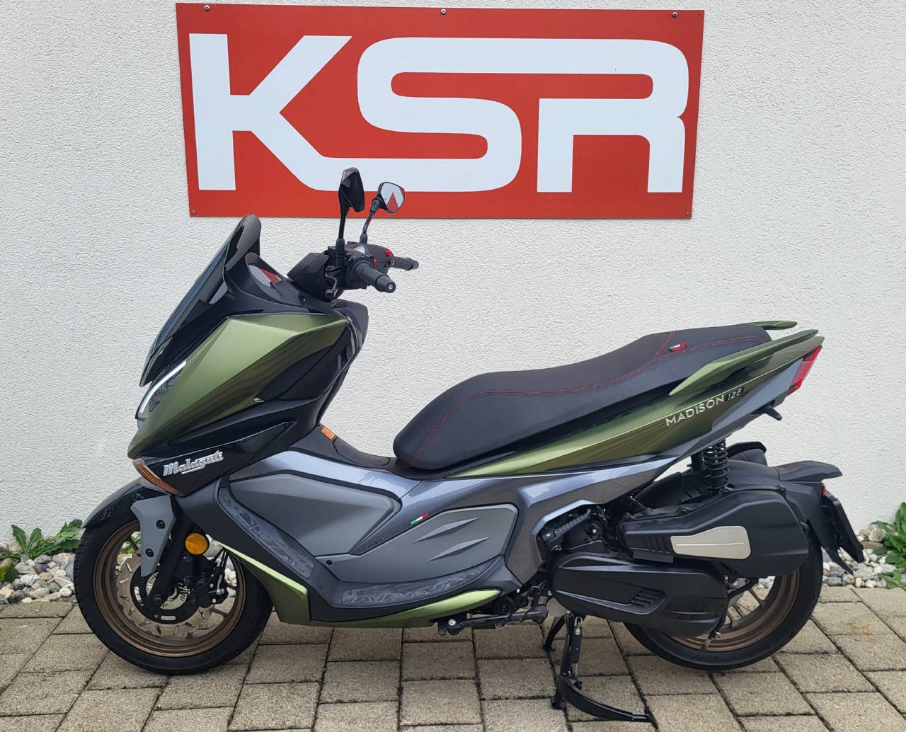 MALAGUTI Madison 125 ABS-showroom-element-1