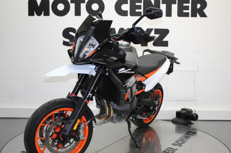 KTM 890 SMT-image-2