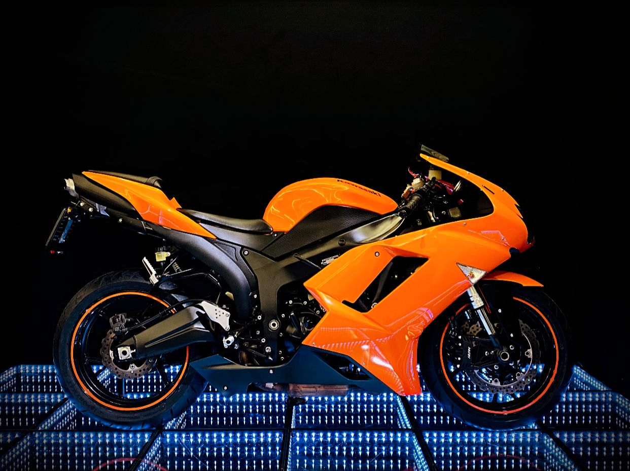 KAWASAKI Ninja ZX-6R (25kW)-showroom-element-2